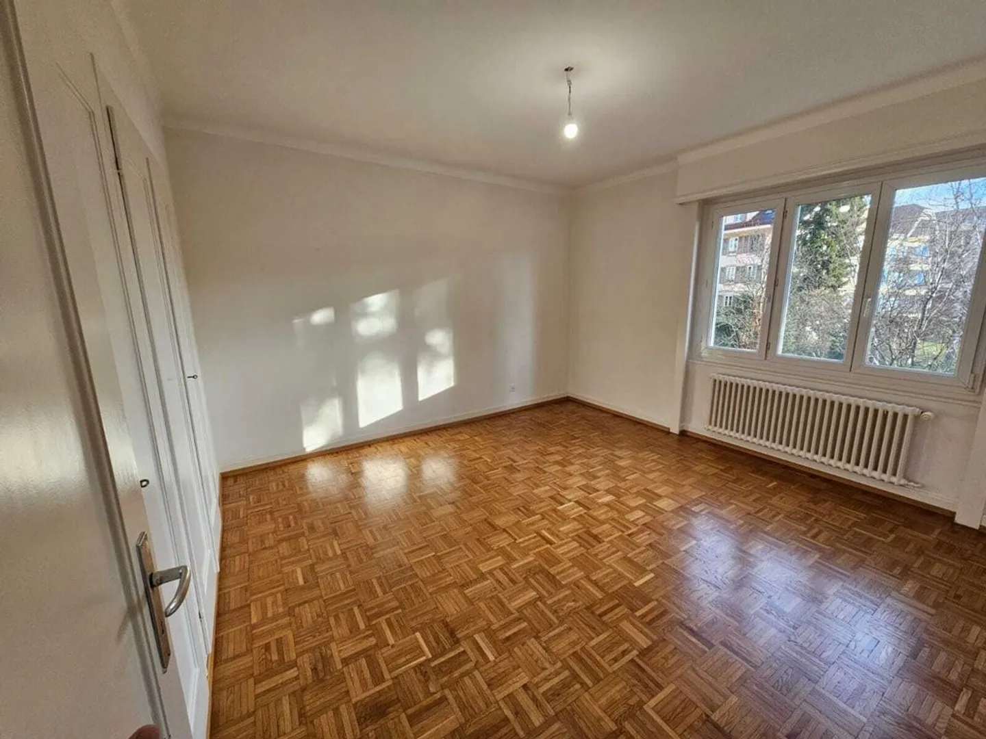 3,5-Zimmer-Wohnung im 5. Stock - Foto 3 von 8