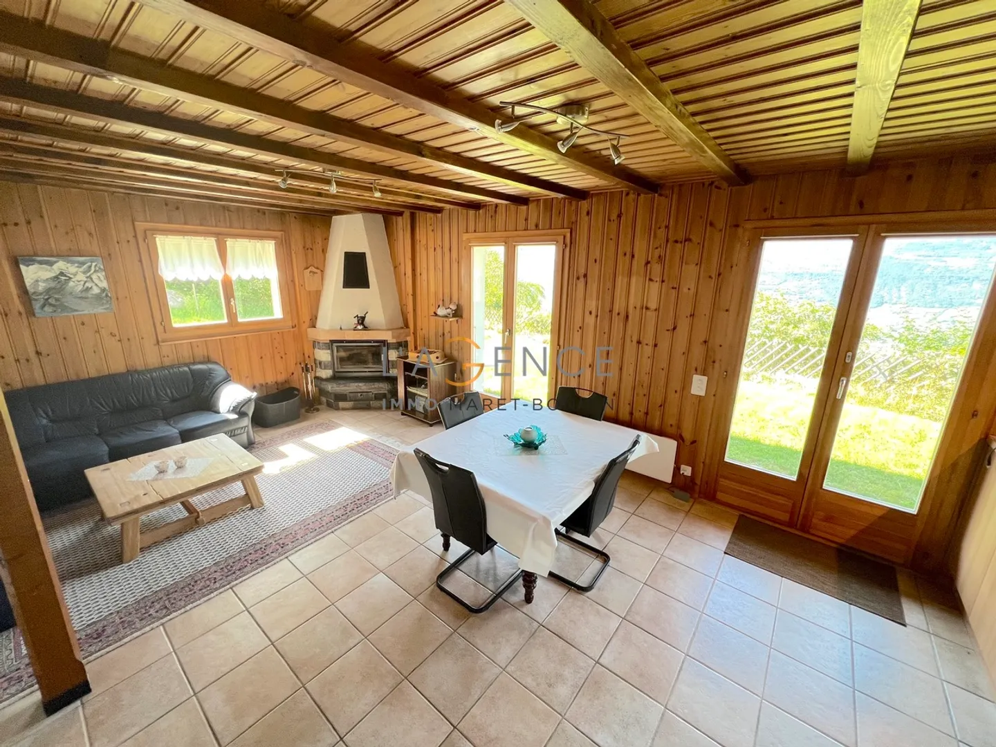 CHALET TRADIZIONALE CON VISTA IMPRENDIBILE - Foto 2 di 12