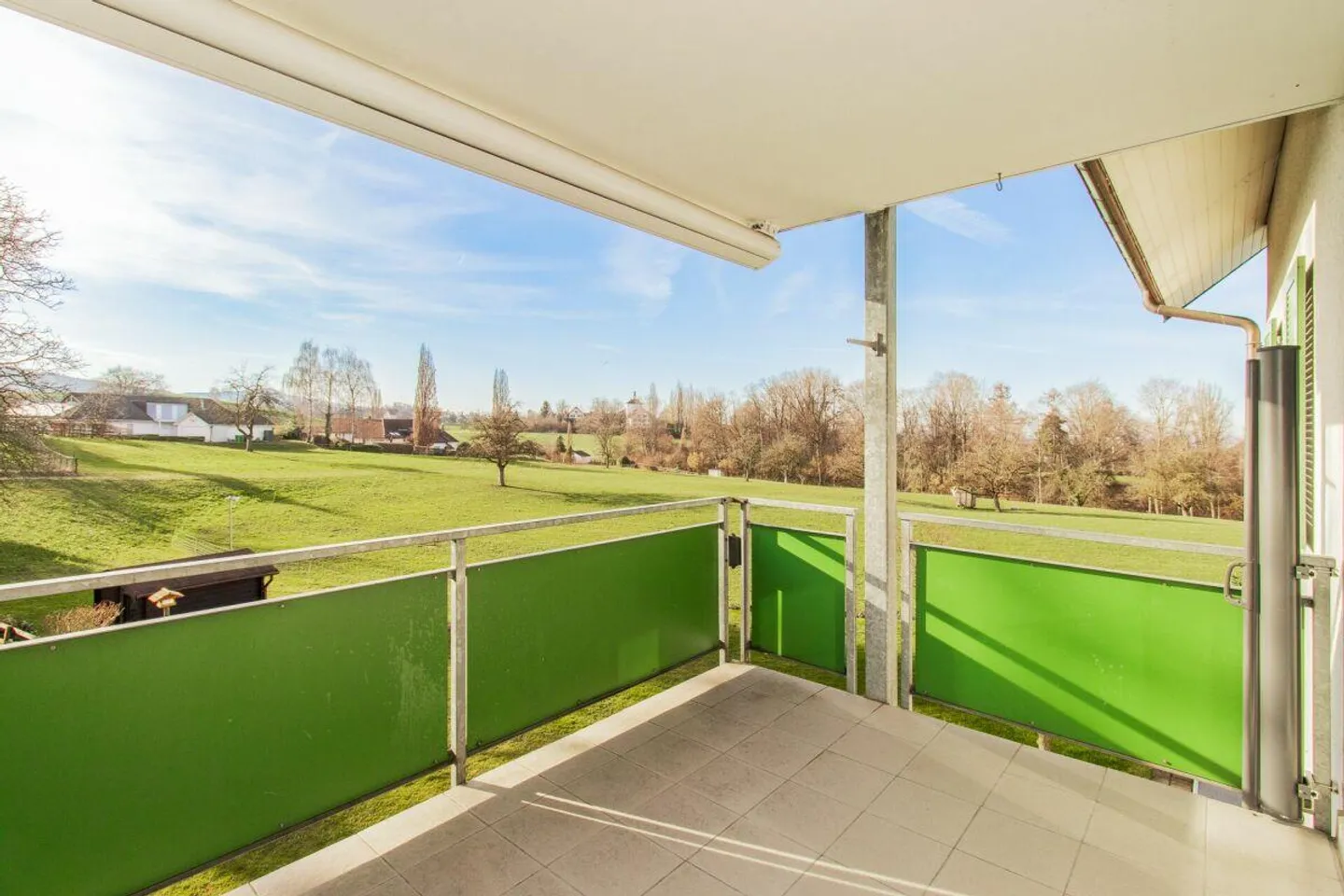 4.5-room apartment with a wide view of the countryside - Photo 4 of 11