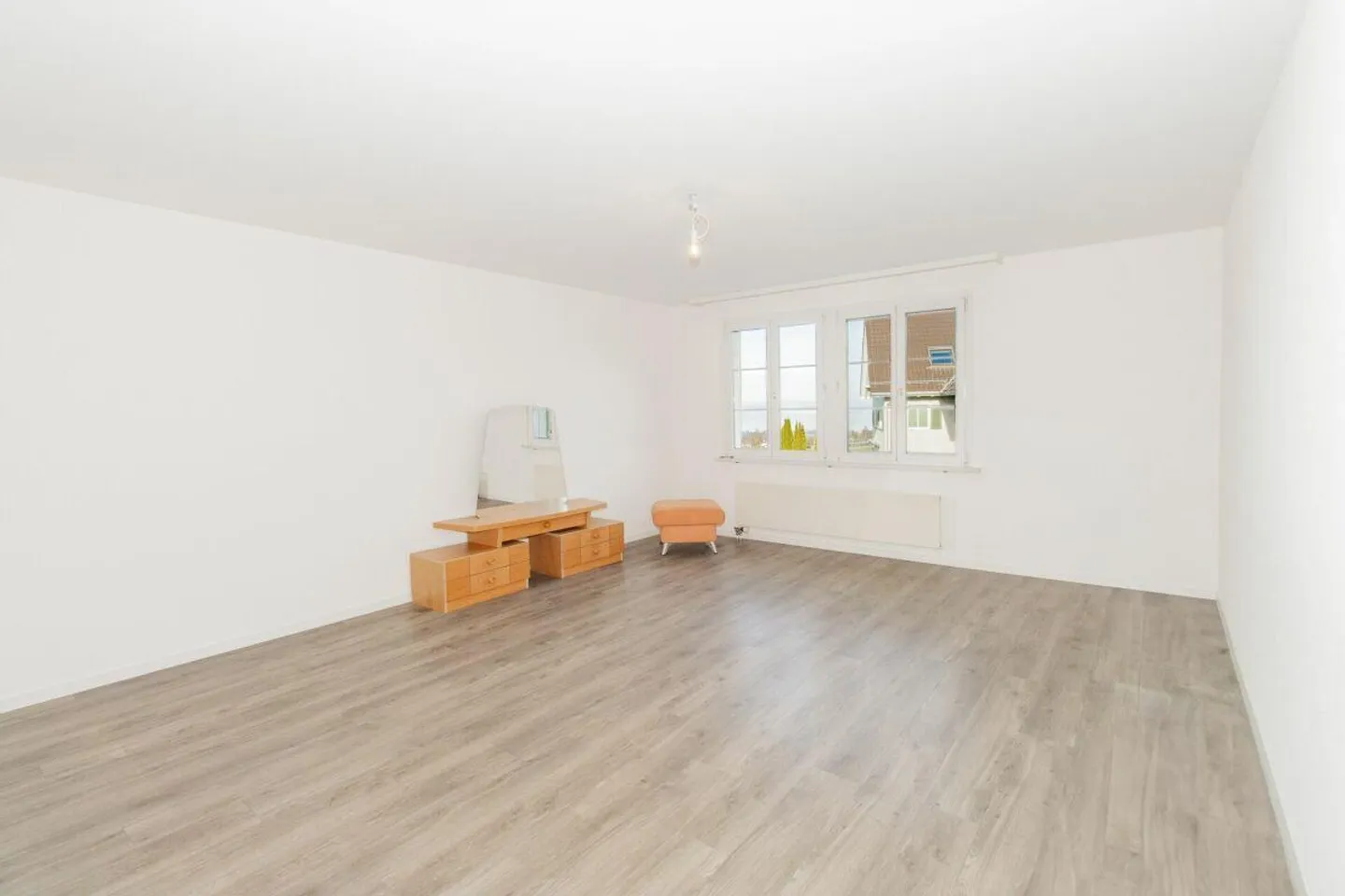 4.5-room apartment with a wide view of the countryside - Photo 6 of 11