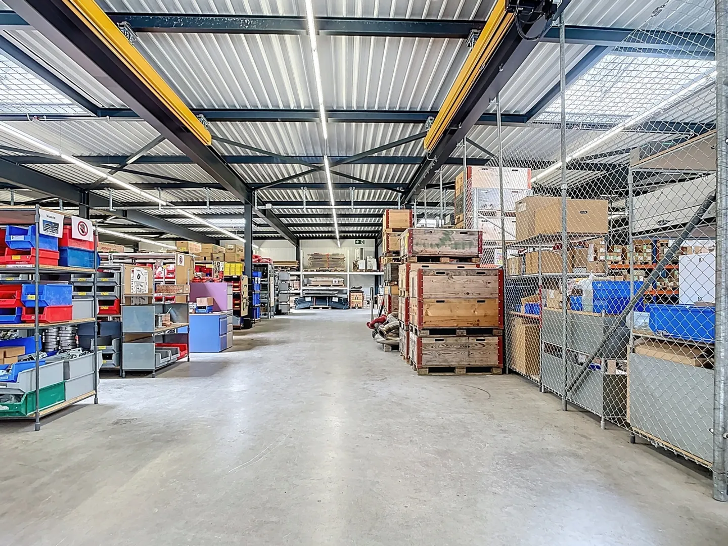 INDUSTRIEHALLE VON CA. 1.800 M² + BÜROOPTION VON CA. 500 M² - Foto 11 von 22