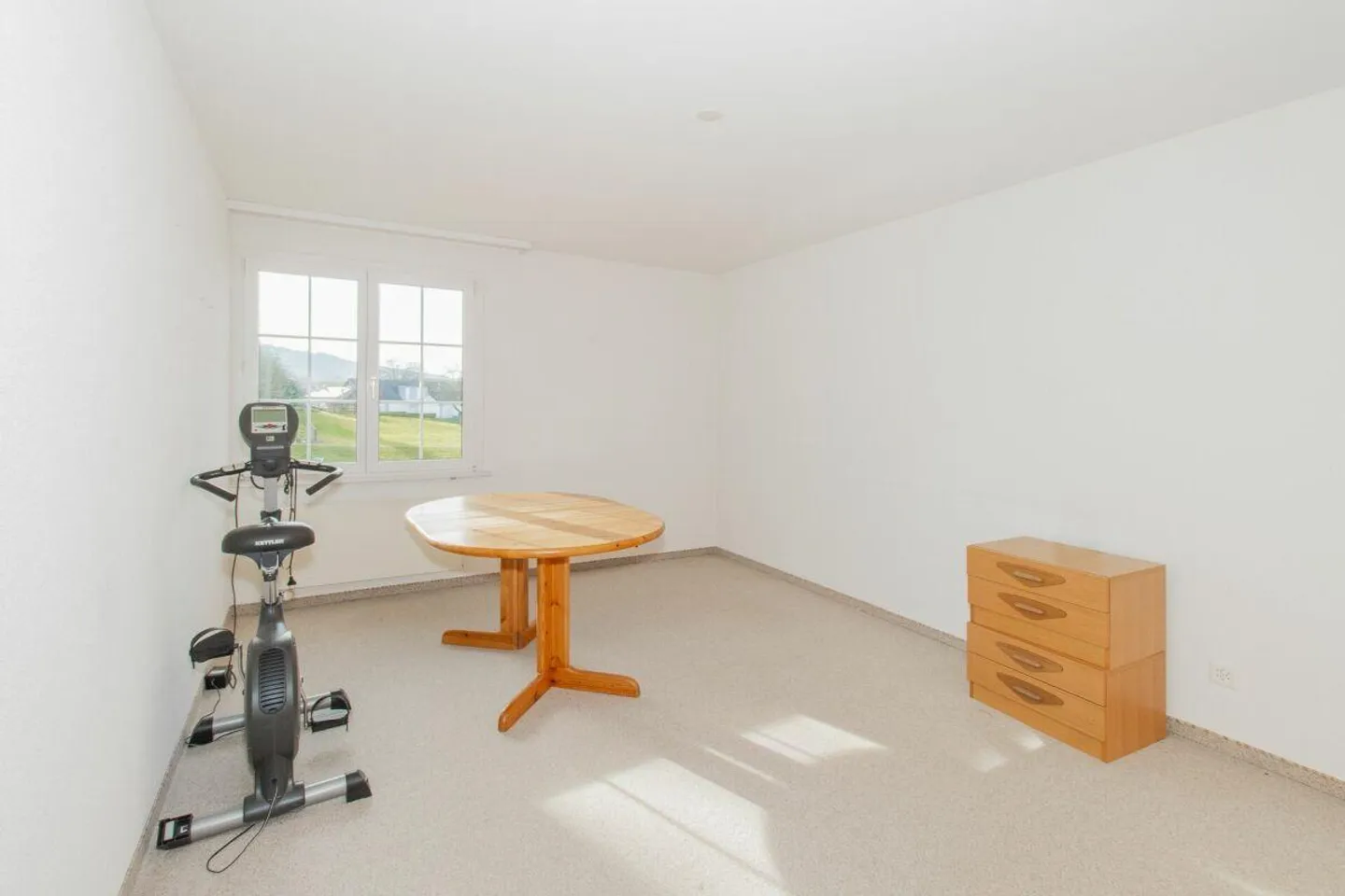 4.5-room apartment with a wide view of the countryside - Photo 8 of 11