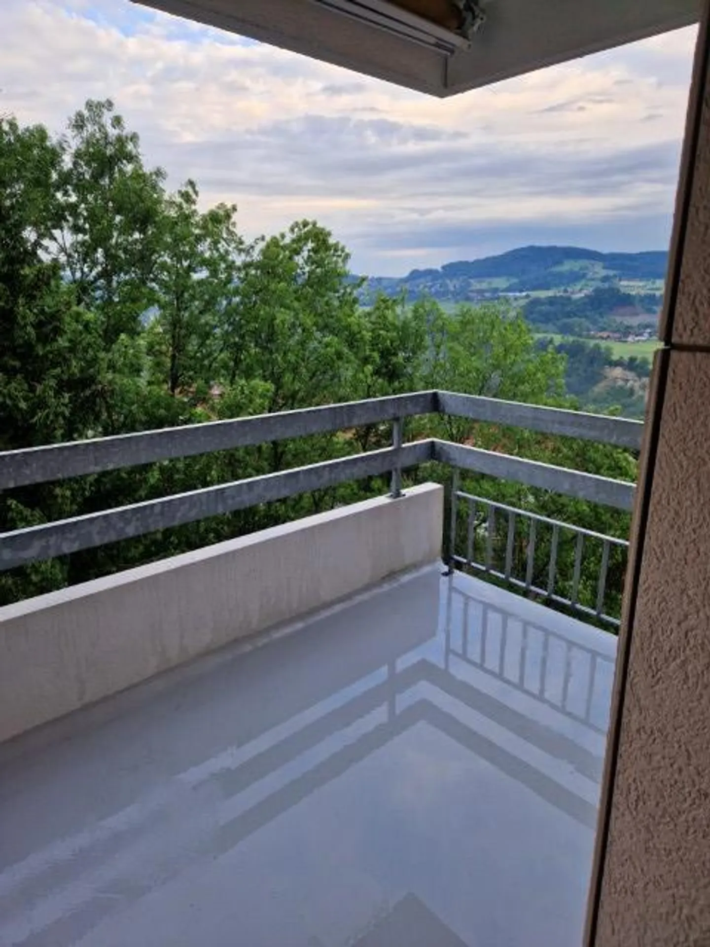Attractive 3.5-room apartment with balcony on the 6th floor - Photo 11 of 12