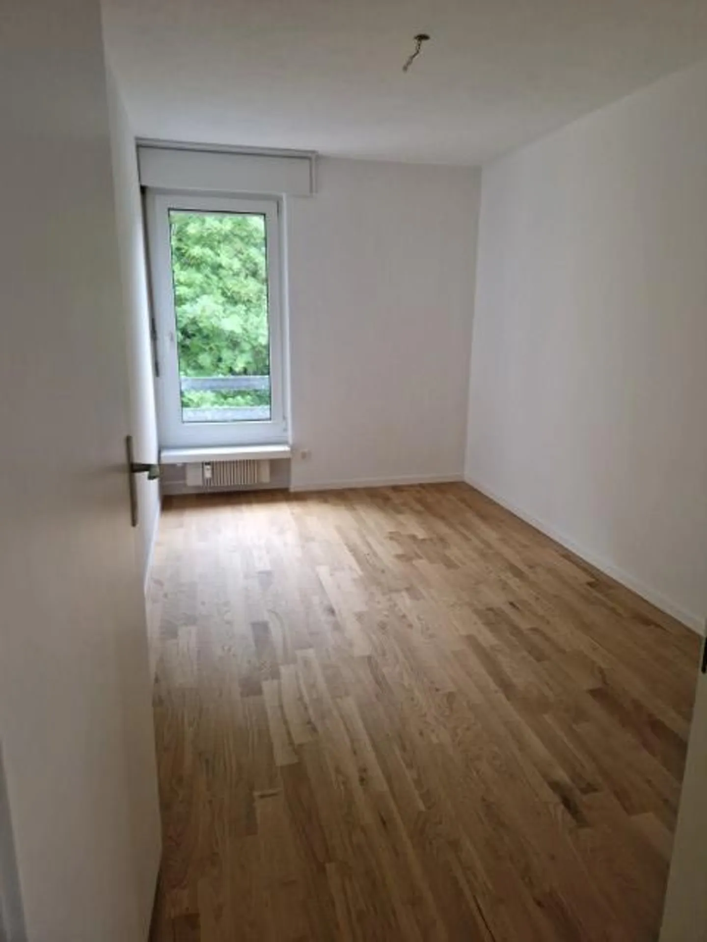 Attractive 3.5-room apartment with balcony on the 6th floor - Photo 8 of 12