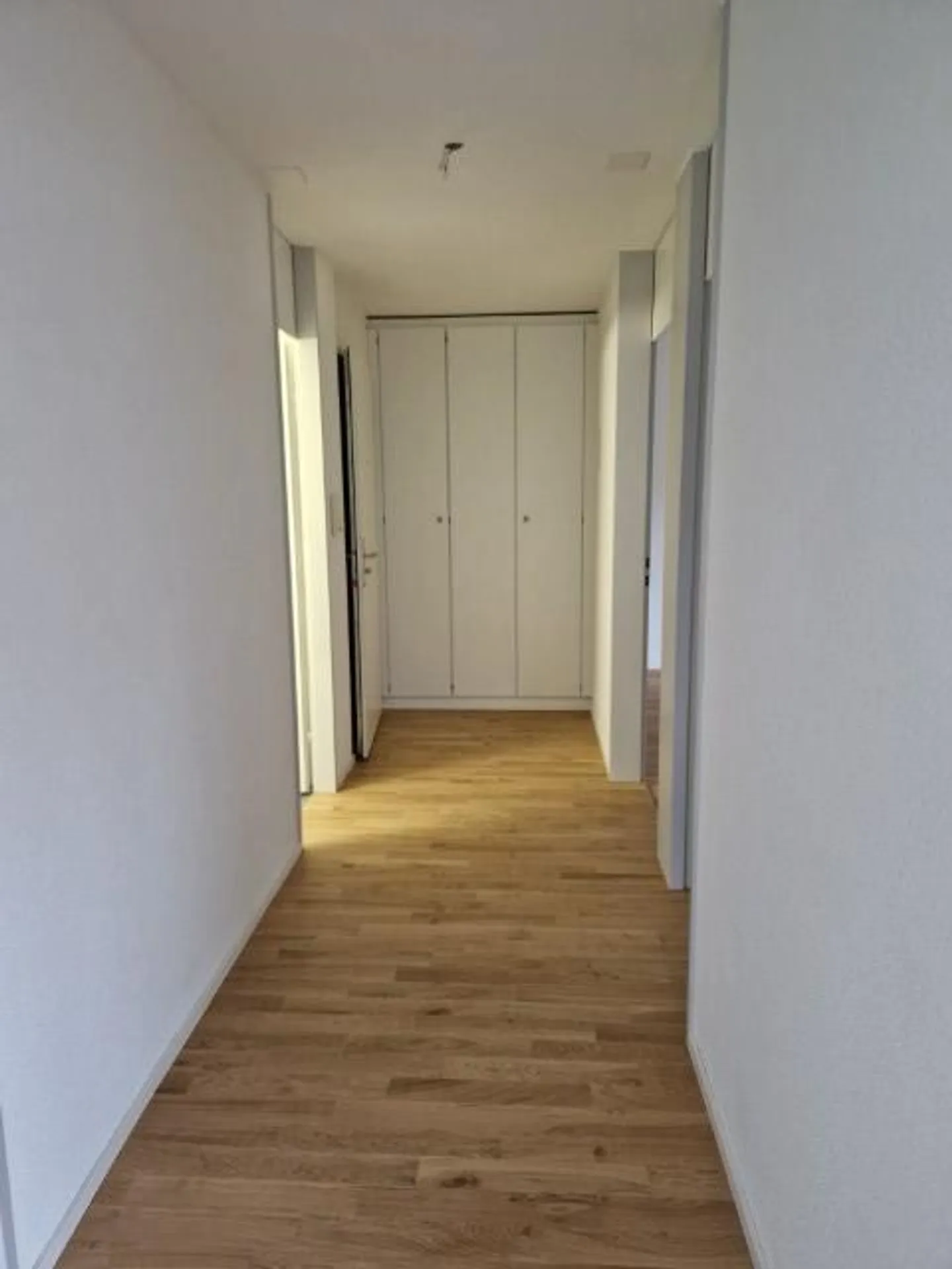Attractive 3.5-room apartment with balcony on the 6th floor - Photo 9 of 12