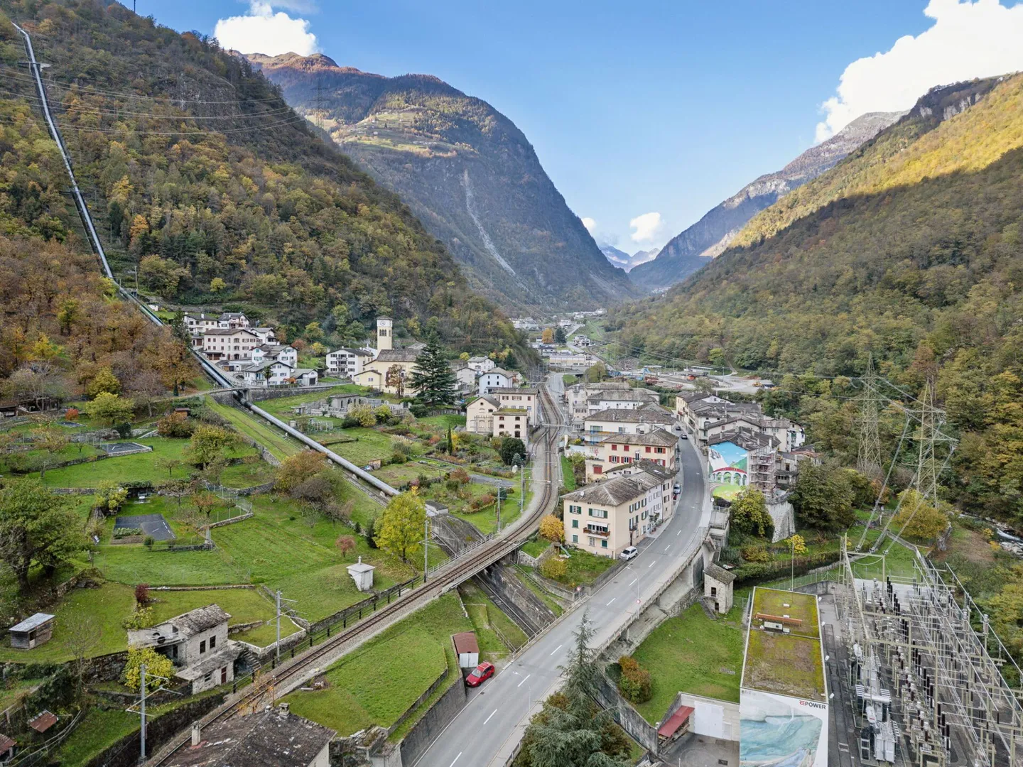 Casa unifamiliare rustica vicino al confine italiano - Foto 3 di 13