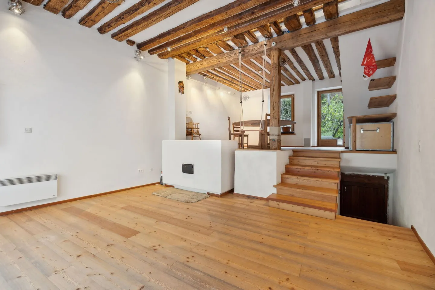 Casa unifamiliare rustica vicino al confine italiano - Foto 5 di 13