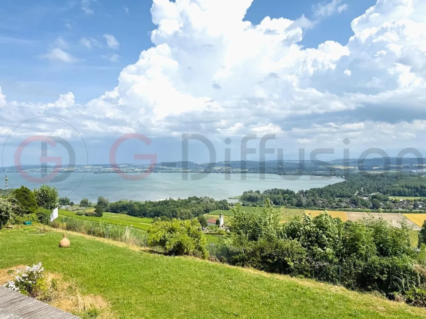 Villa con terreno edificabile - Foto 12 di 13