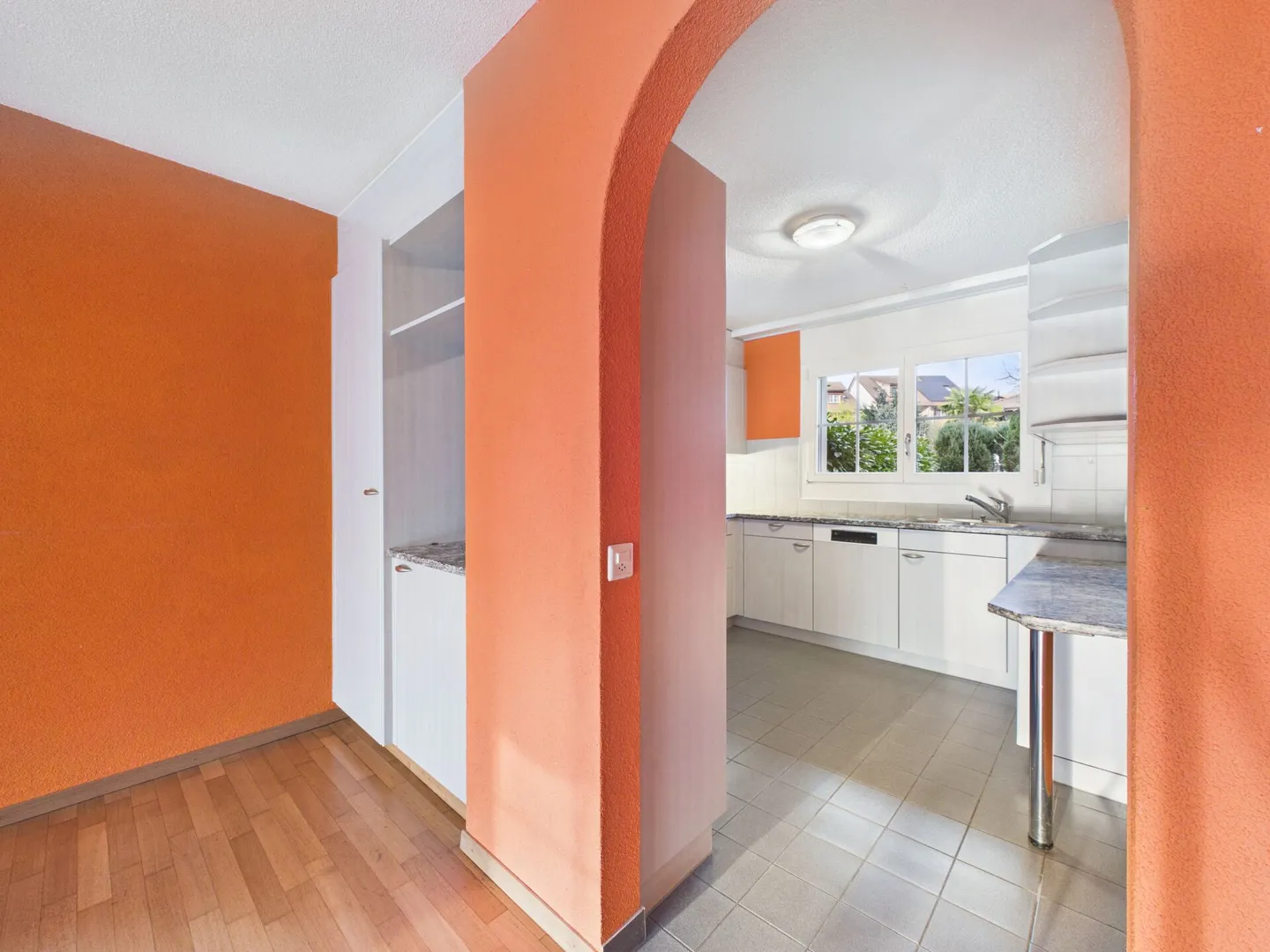 Charmante Maison Mitoyenne - Photo 3 sur 8