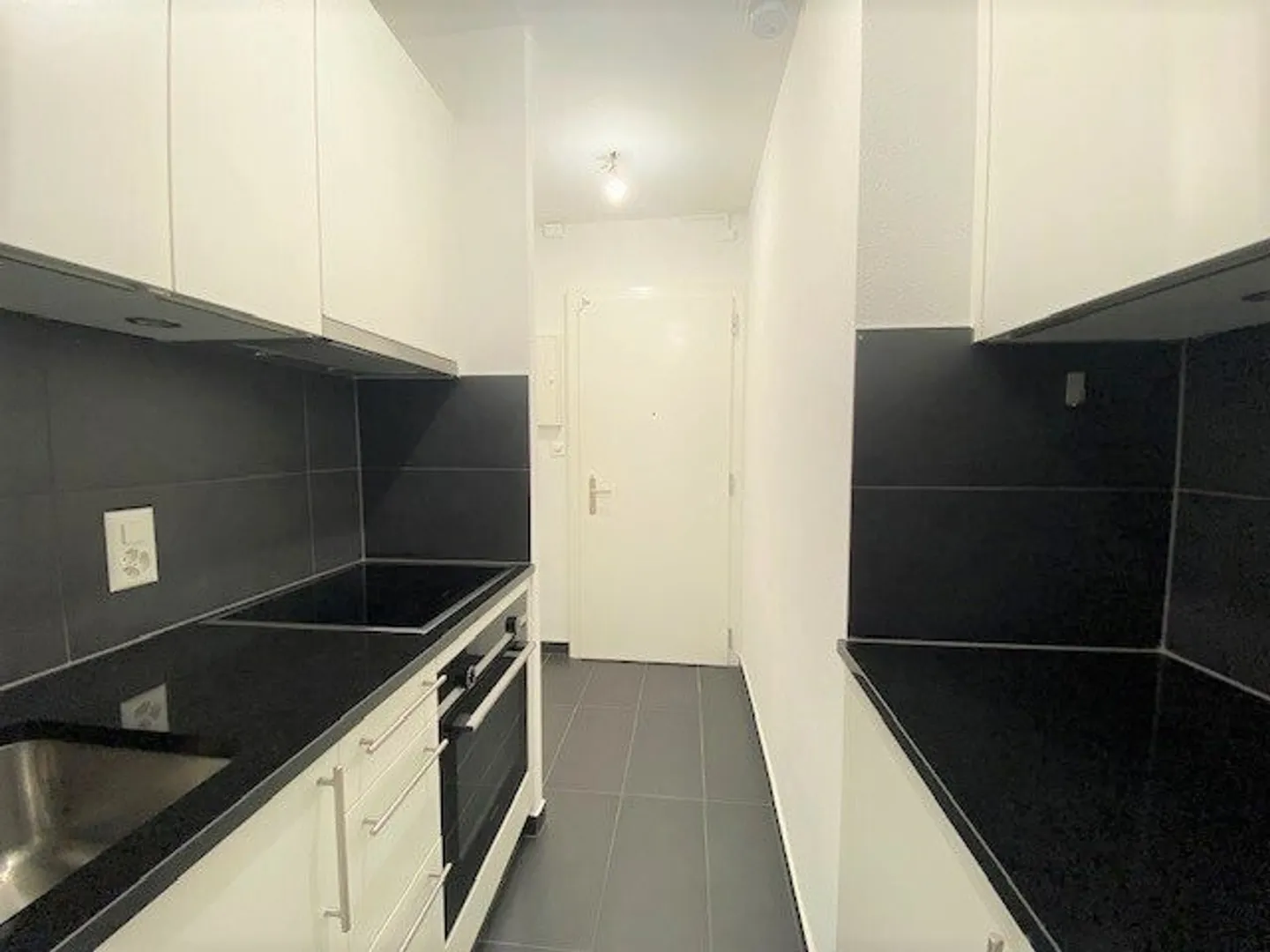 In der Nähe des Krankenhauses - Studio - Foto 3 von 6