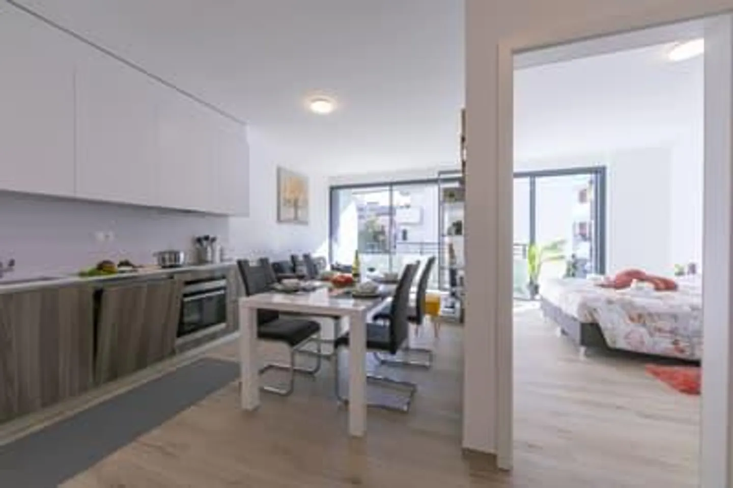 Modern Apartments in a Well-Served Area - Photo 24 of 25