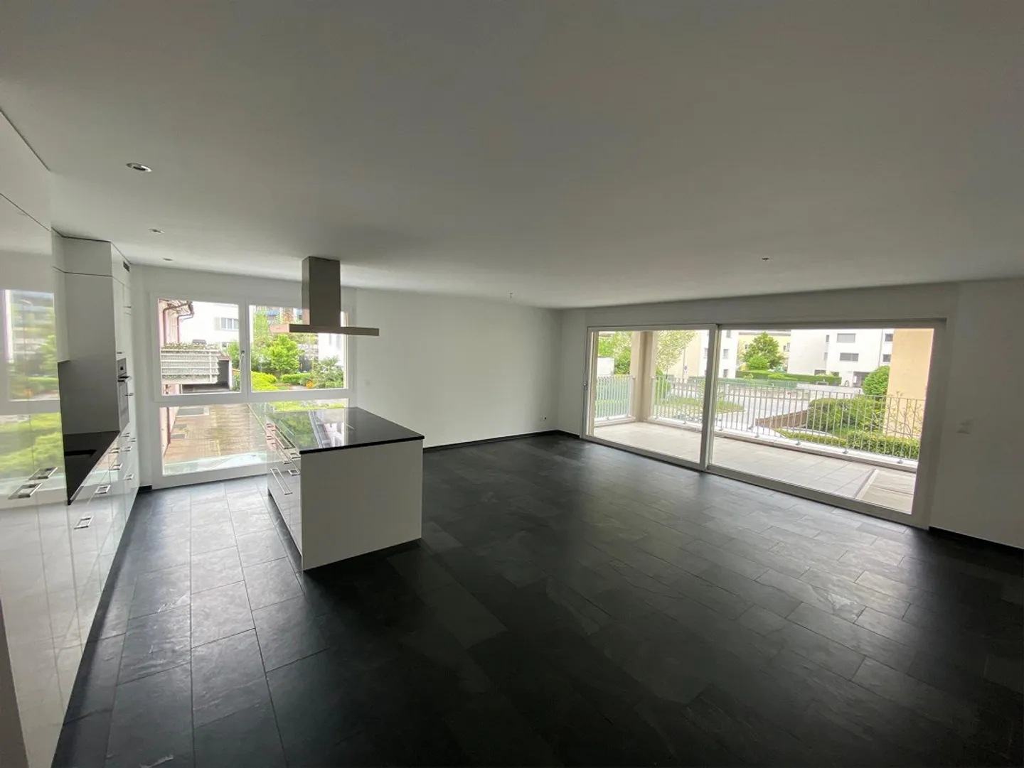 Modern 4.5-room apartment for rent - Photo 1 of 10
