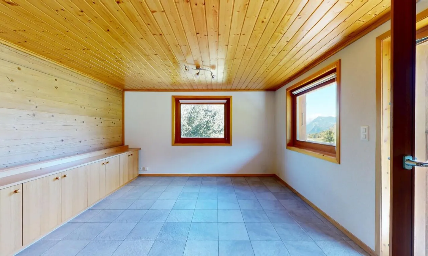Superb chalet in Nax – an exceptional living environment for families - Photo 8 of 13