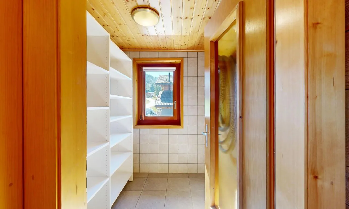 Superb chalet in Nax – an exceptional living environment for families - Photo 9 of 13