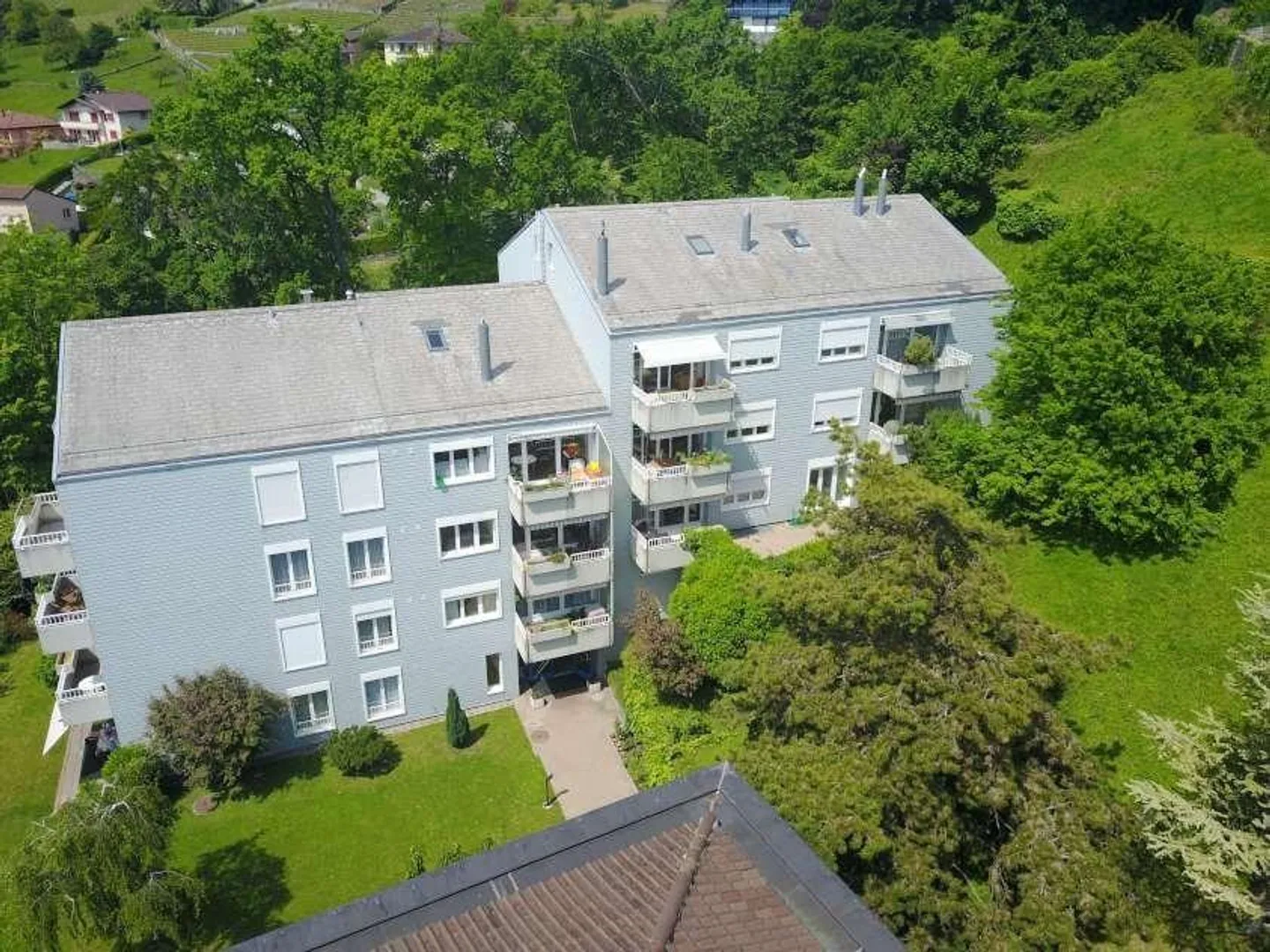 Outdoor parking space - Photo 2 of 3