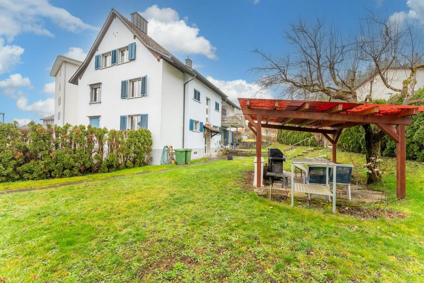 Casa multigenerazionale con diverse possibilità d'uso - Foto 2 di 12