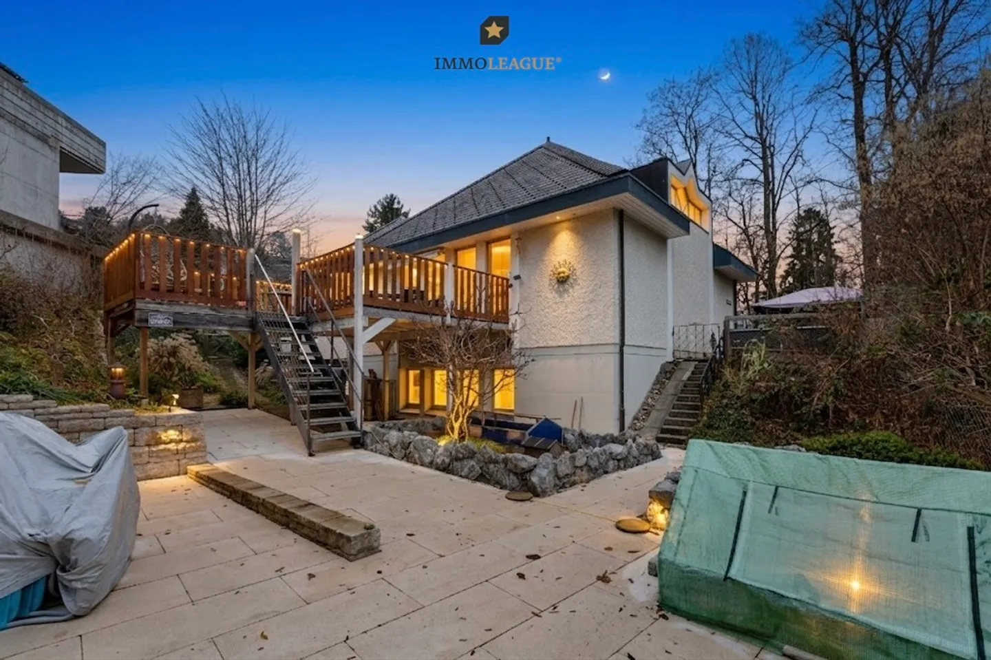 Idyllic location, characterized by architecture, comfort, and aesthetics - Photo 1 of 9