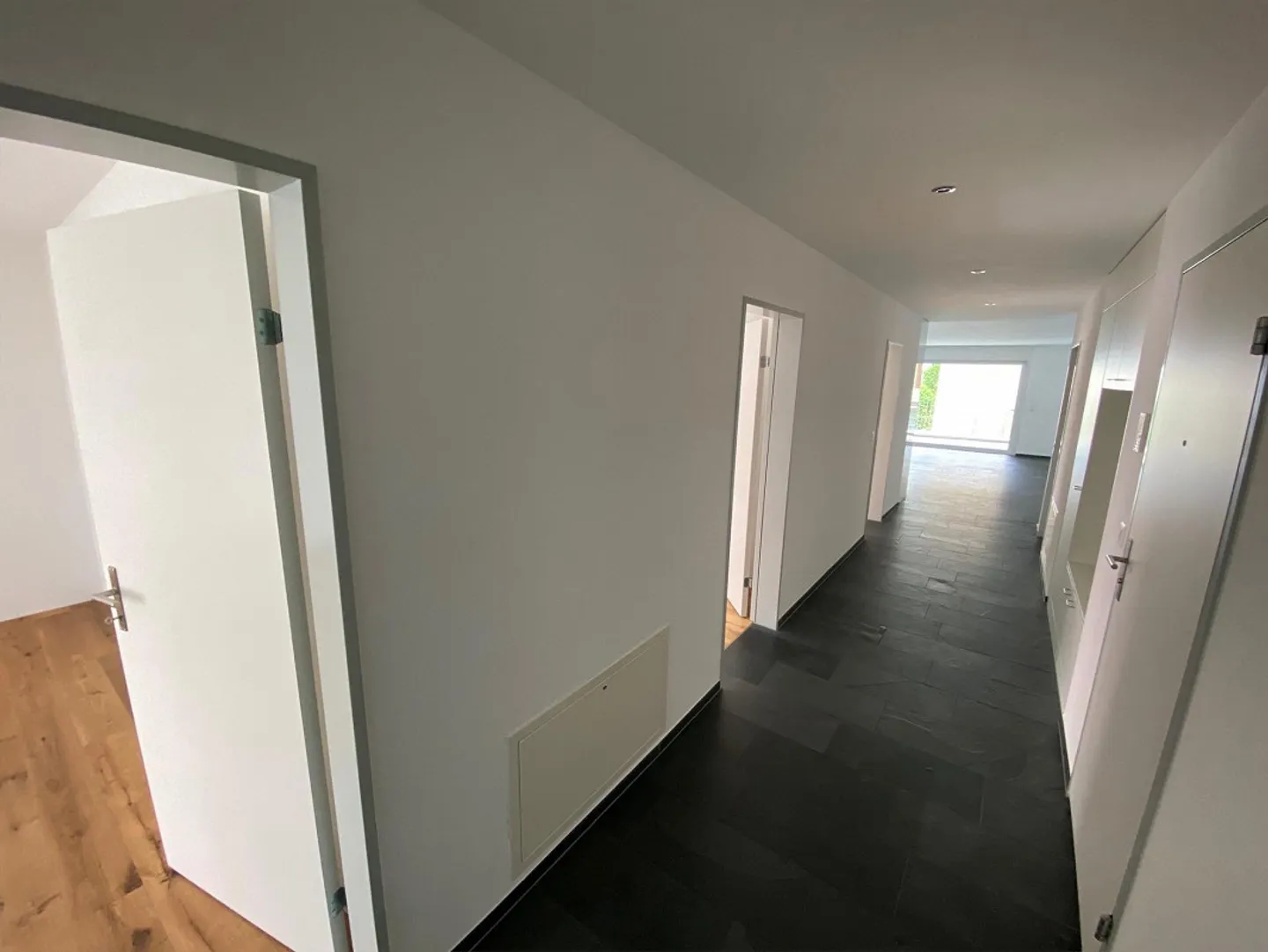 Modern 4.5-room apartment for rent - Photo 8 of 10