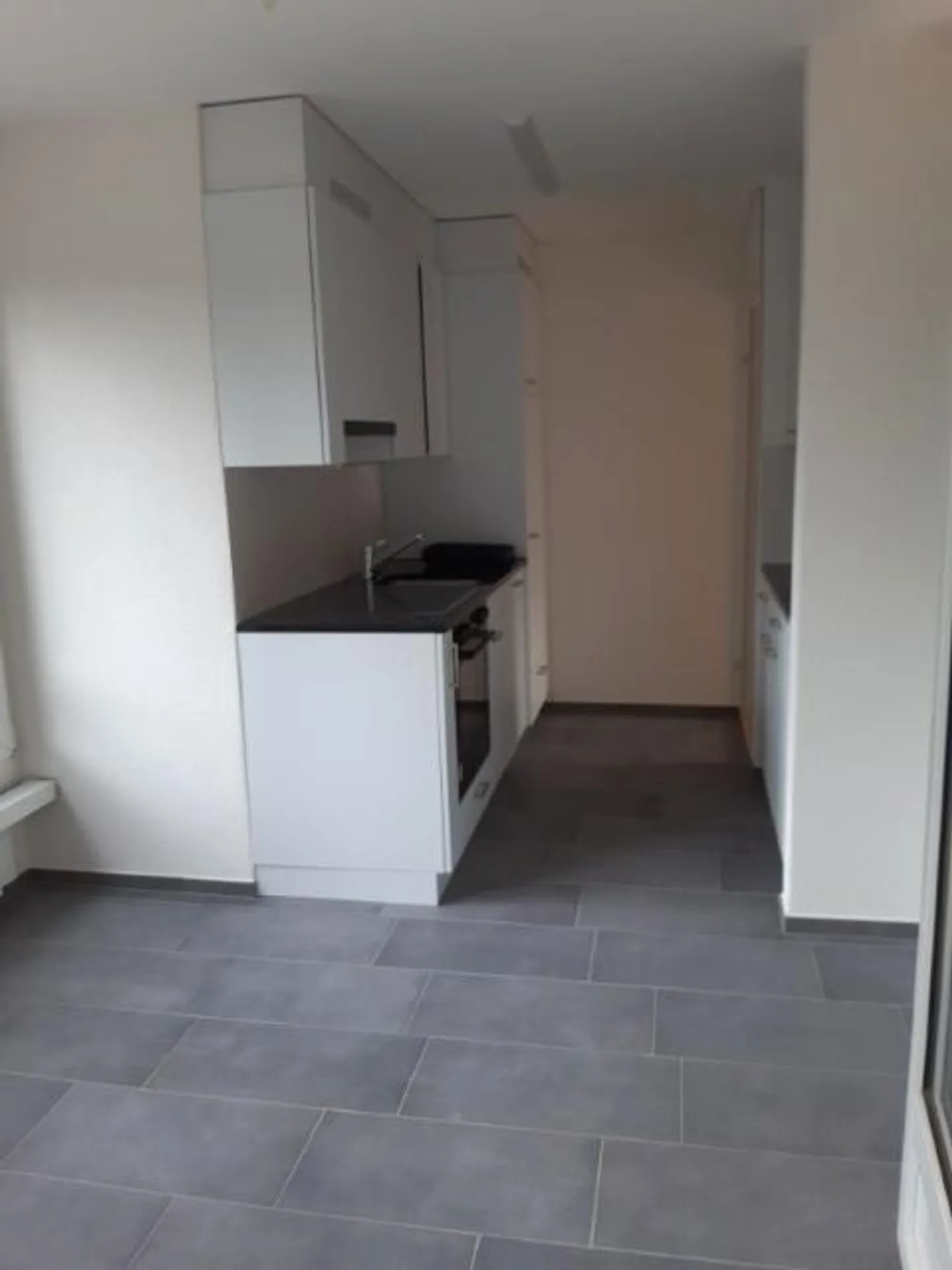 Living close to the city - Cozy 2.5-room apartment with balcony - Photo 2 of 10
