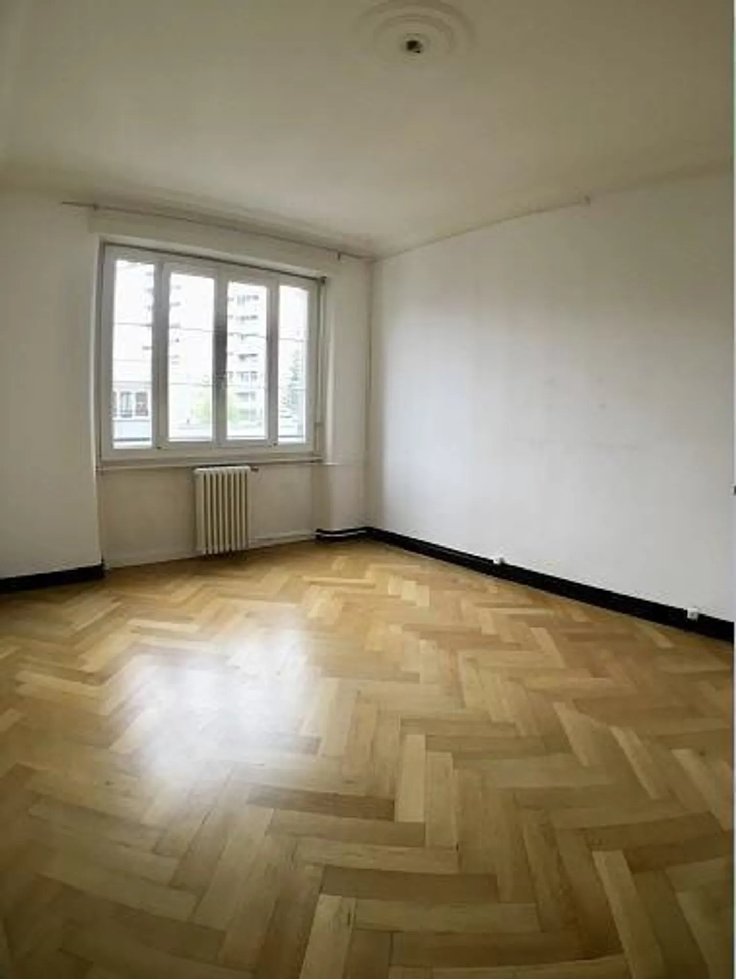 Charmante 2.5-Zimmer Wohnung - Foto 2 von 5
