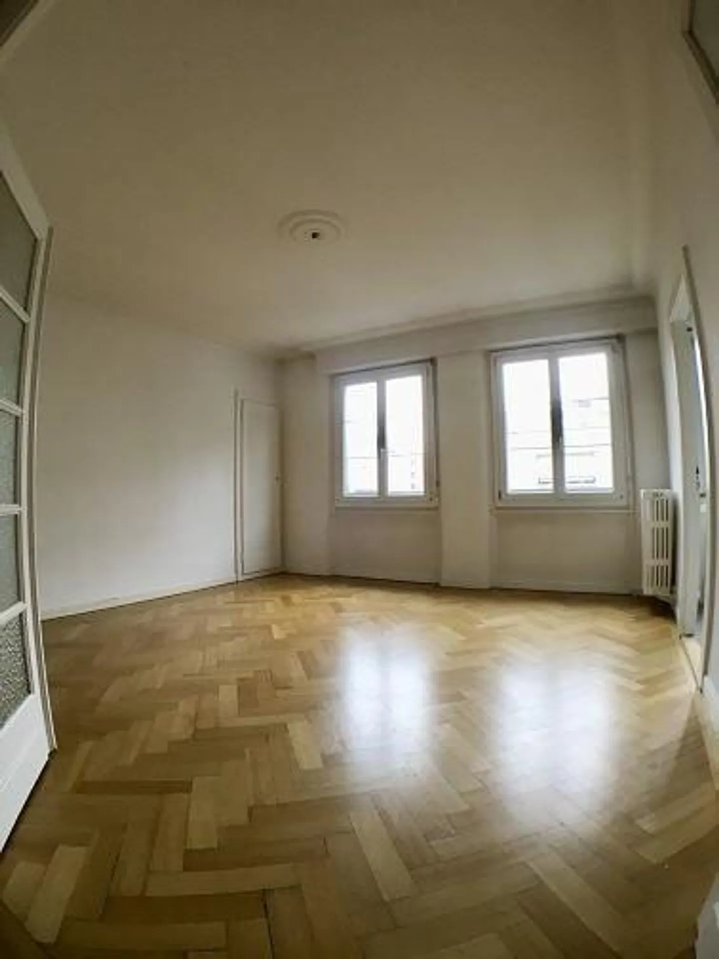 Charmante 2.5-Zimmer Wohnung - Foto 3 von 5