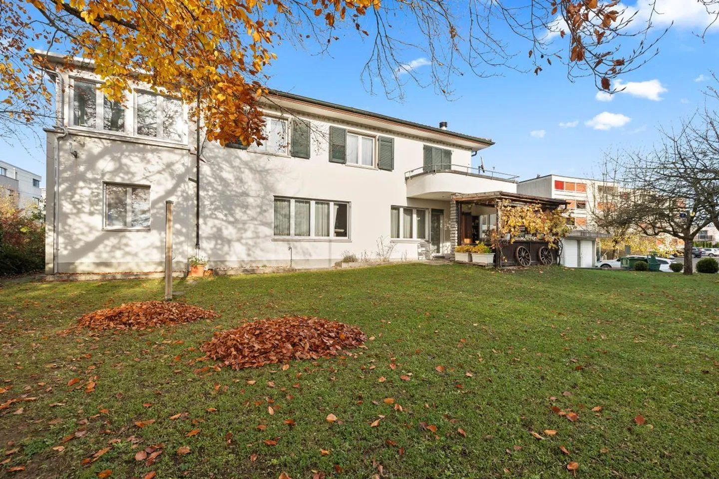 Maison de deux familles de rêve à Unterentfelden avec un grand jardin d'hiver - Photo 3 sur 8