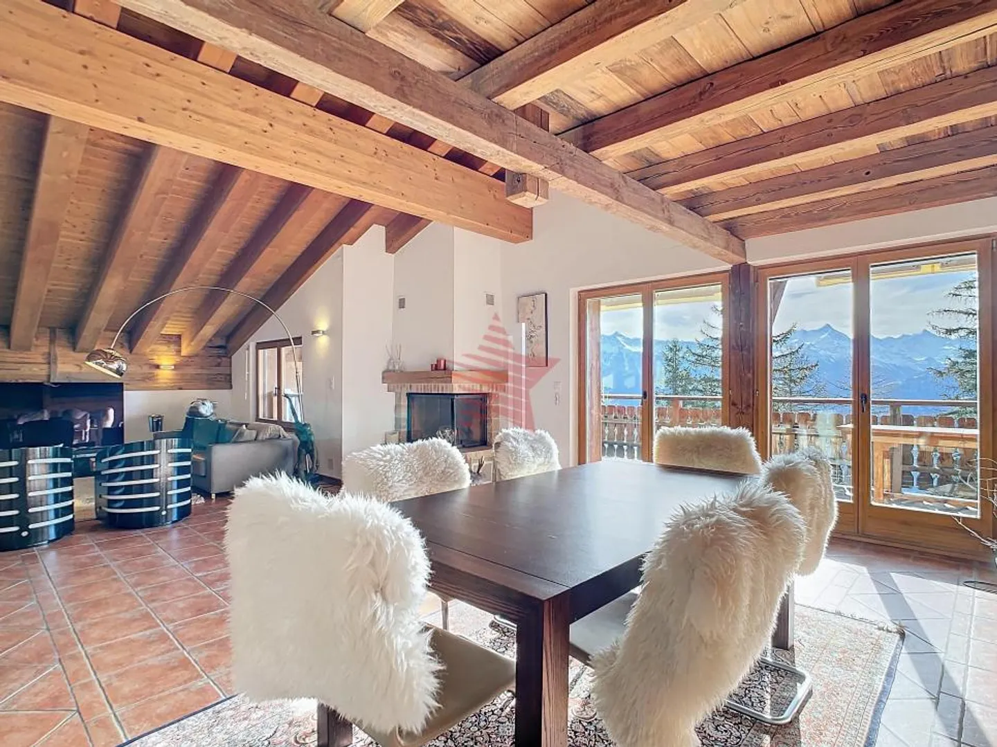 Magnifico attico duplex a Crans-Montana - Vista mozzafiato - Foto 6 di 13
