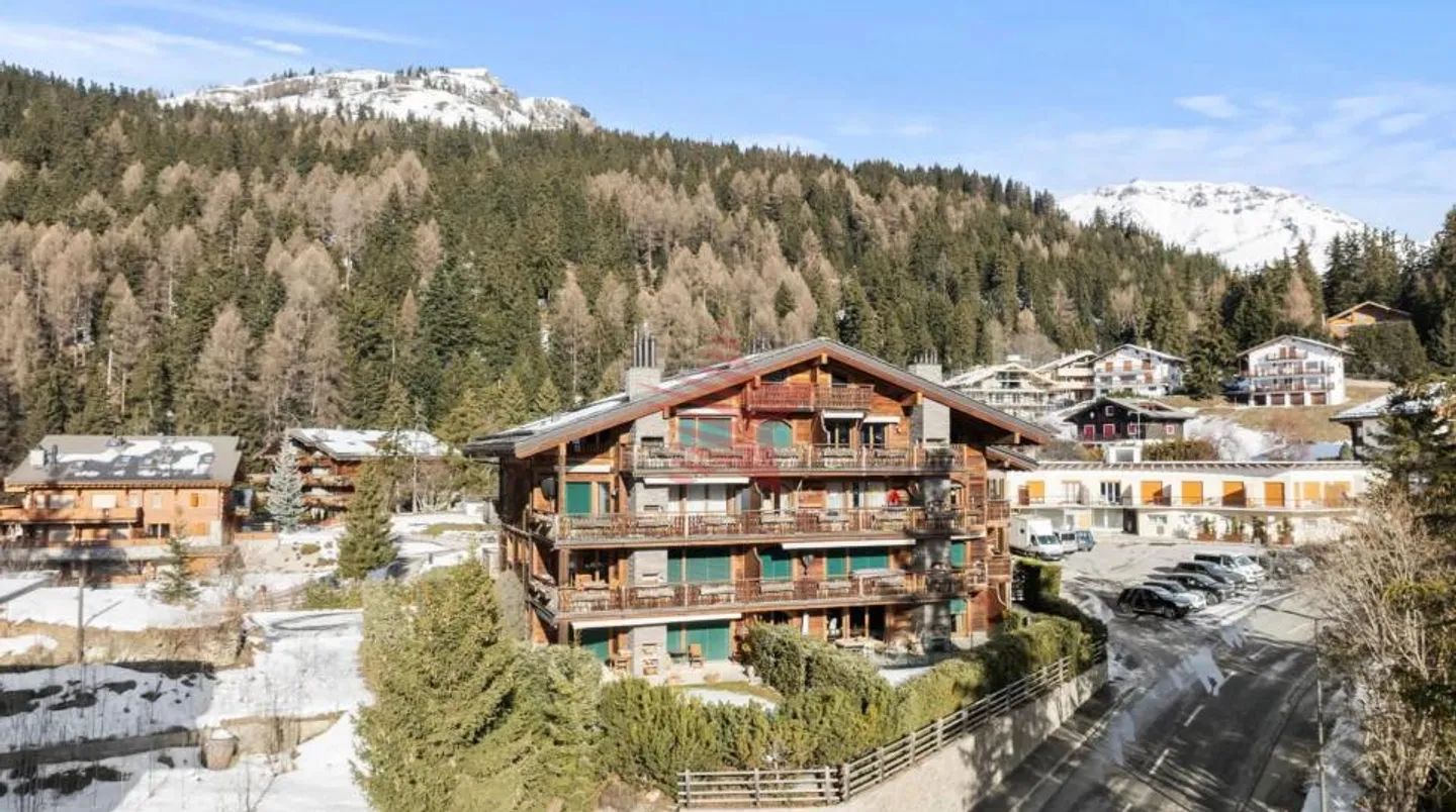 Magnifico attico duplex a Crans-Montana - Vista mozzafiato - Foto 4 di 13