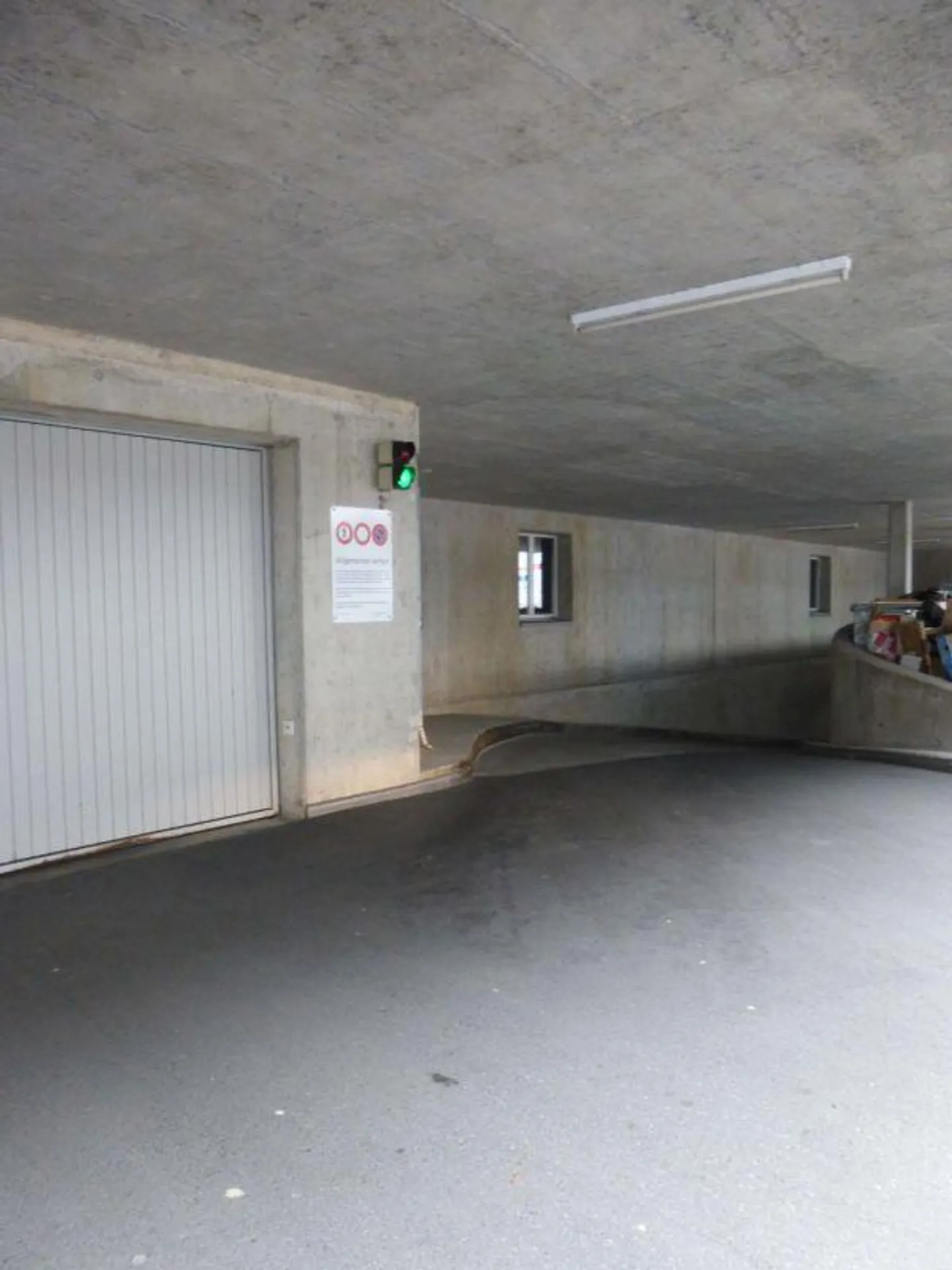 Secure accommodation for your vehicle - Photo 2 of 4