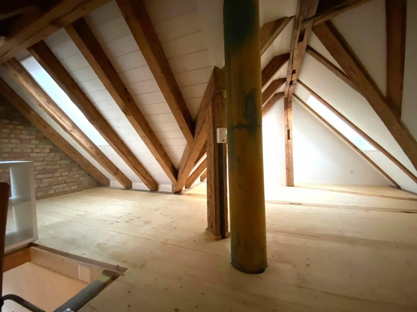 Studio en maisonette de 1,5 pièce situé au centre - Photo 3 sur 6