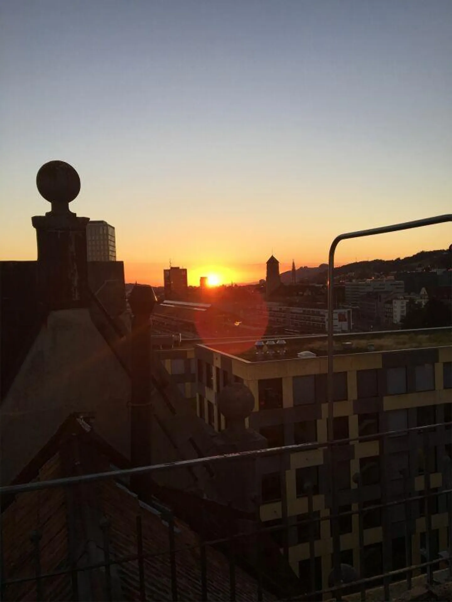 Studio en maisonette de 1,5 pièce situé au centre - Photo 5 sur 6