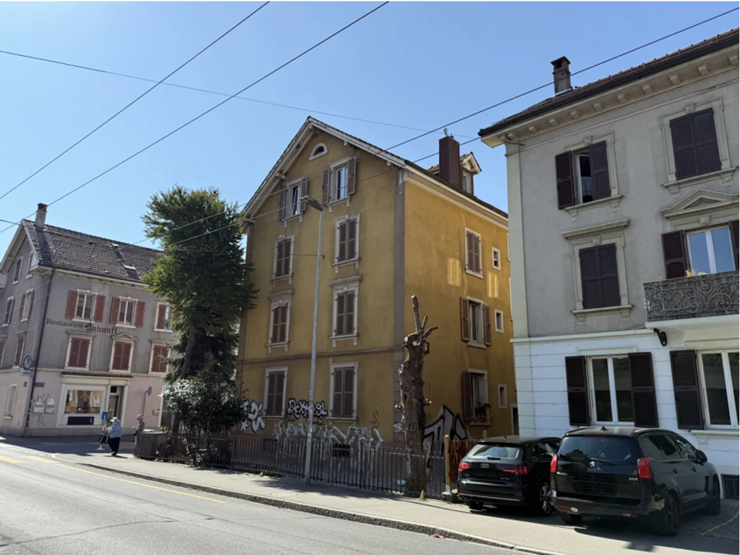 Attraktives Mehrfamilienhaus an zentraler Lage in Biel - Foto 2 von 9