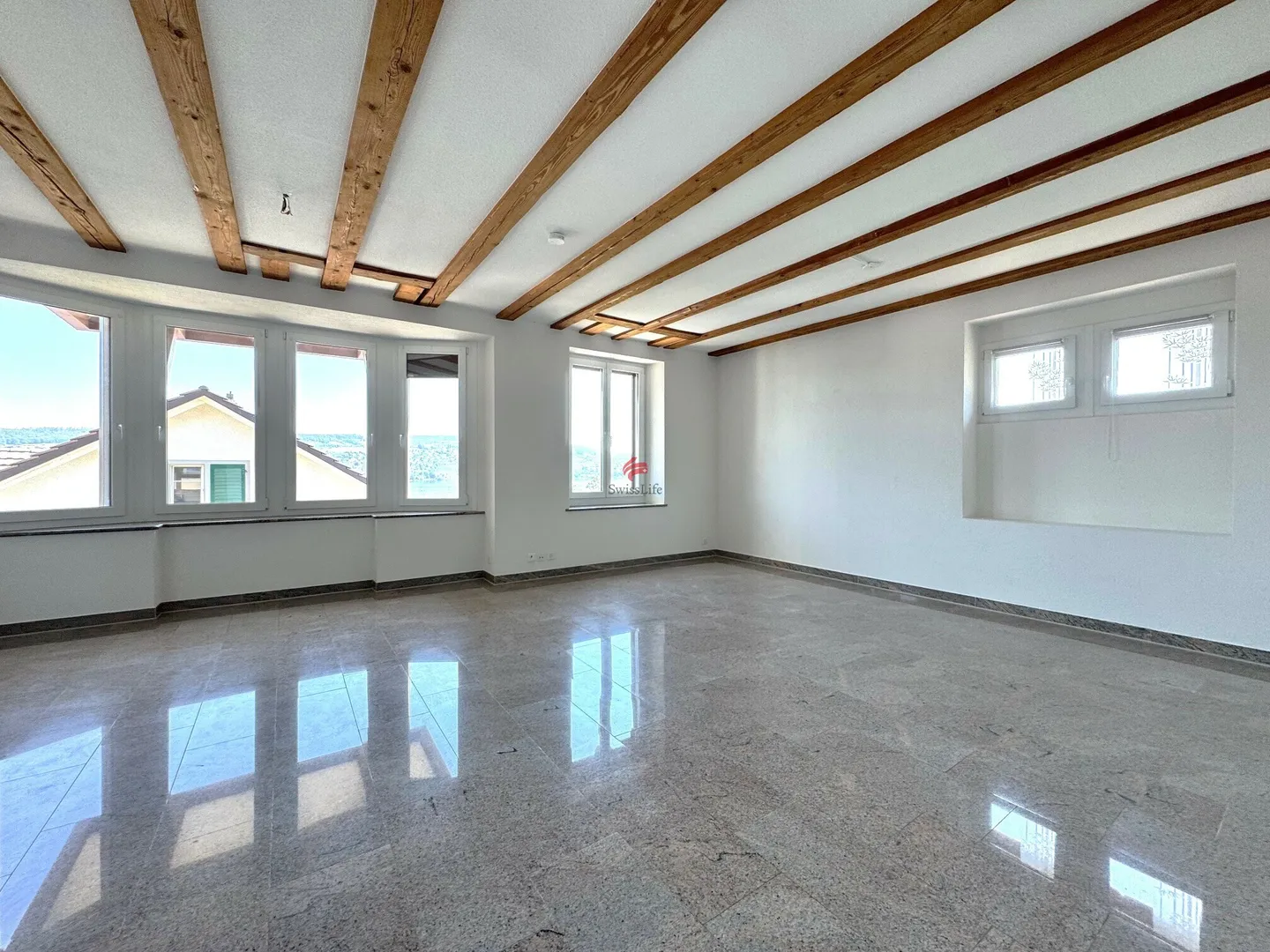 Lakeview Apartments - Photo 3 of 8