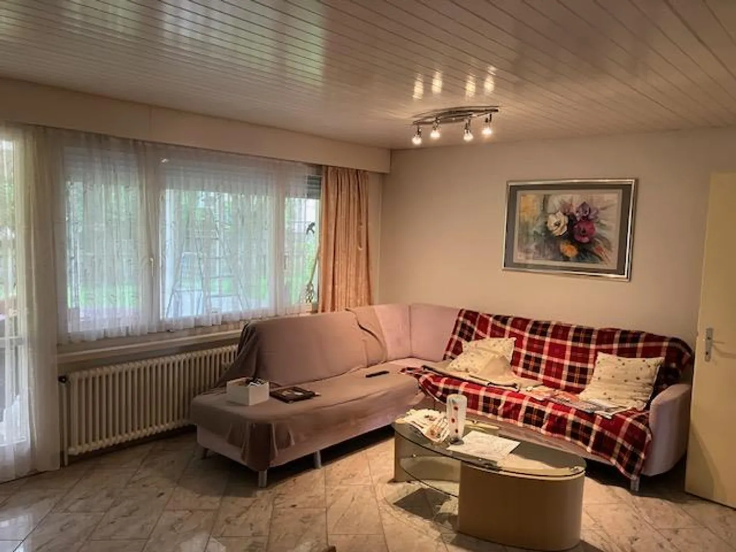 Detached House Well Maintained - Photo 5 of 12