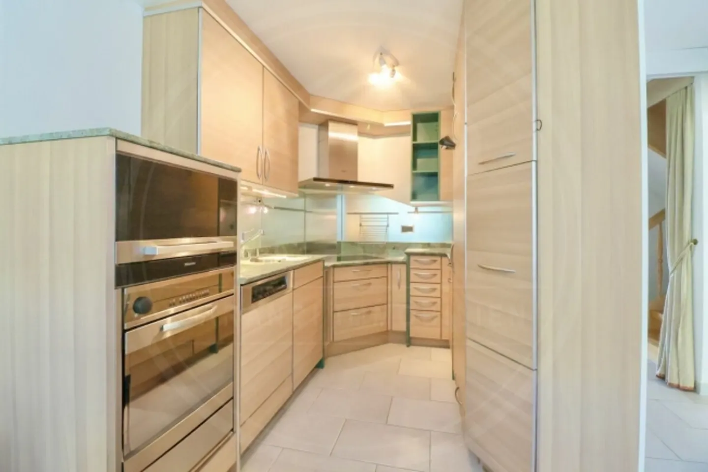 Casa a schiera di 6½ stanze con vista panoramica sulla valle della Reuss - Foto 4 di 14