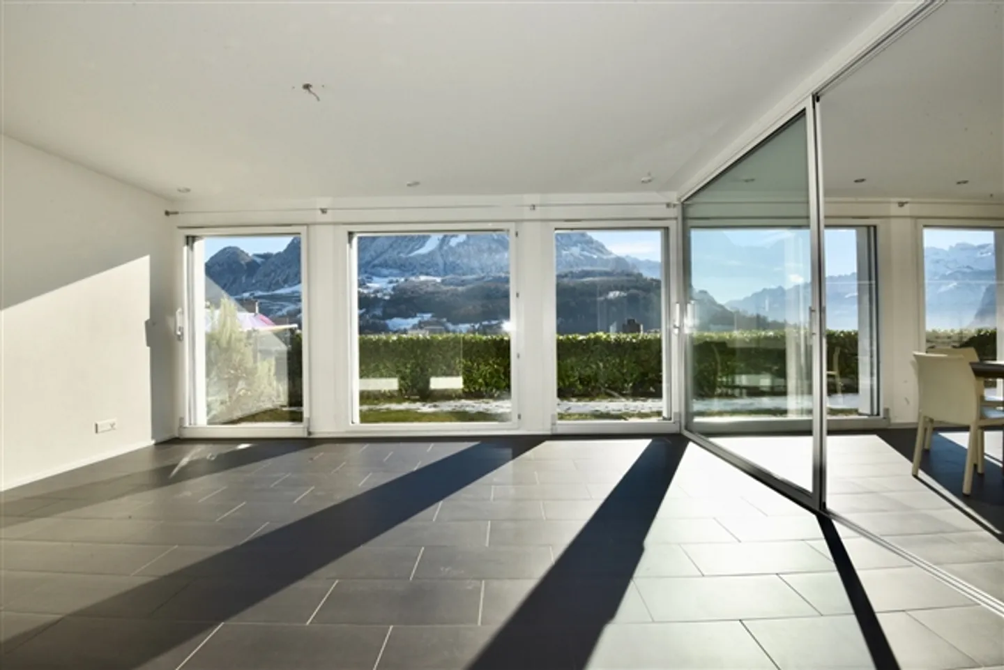 «Grosses Doppeleinfamilienhaus an wunderbarer Aussichtslage» - Foto 4 von 12