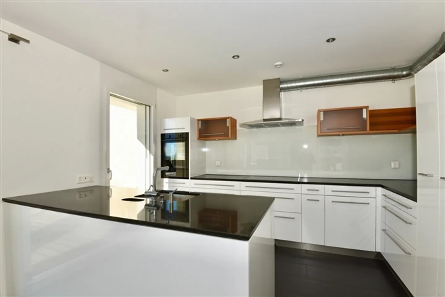 «Grosses Doppeleinfamilienhaus an wunderbarer Aussichtslage» - Foto 5 von 12