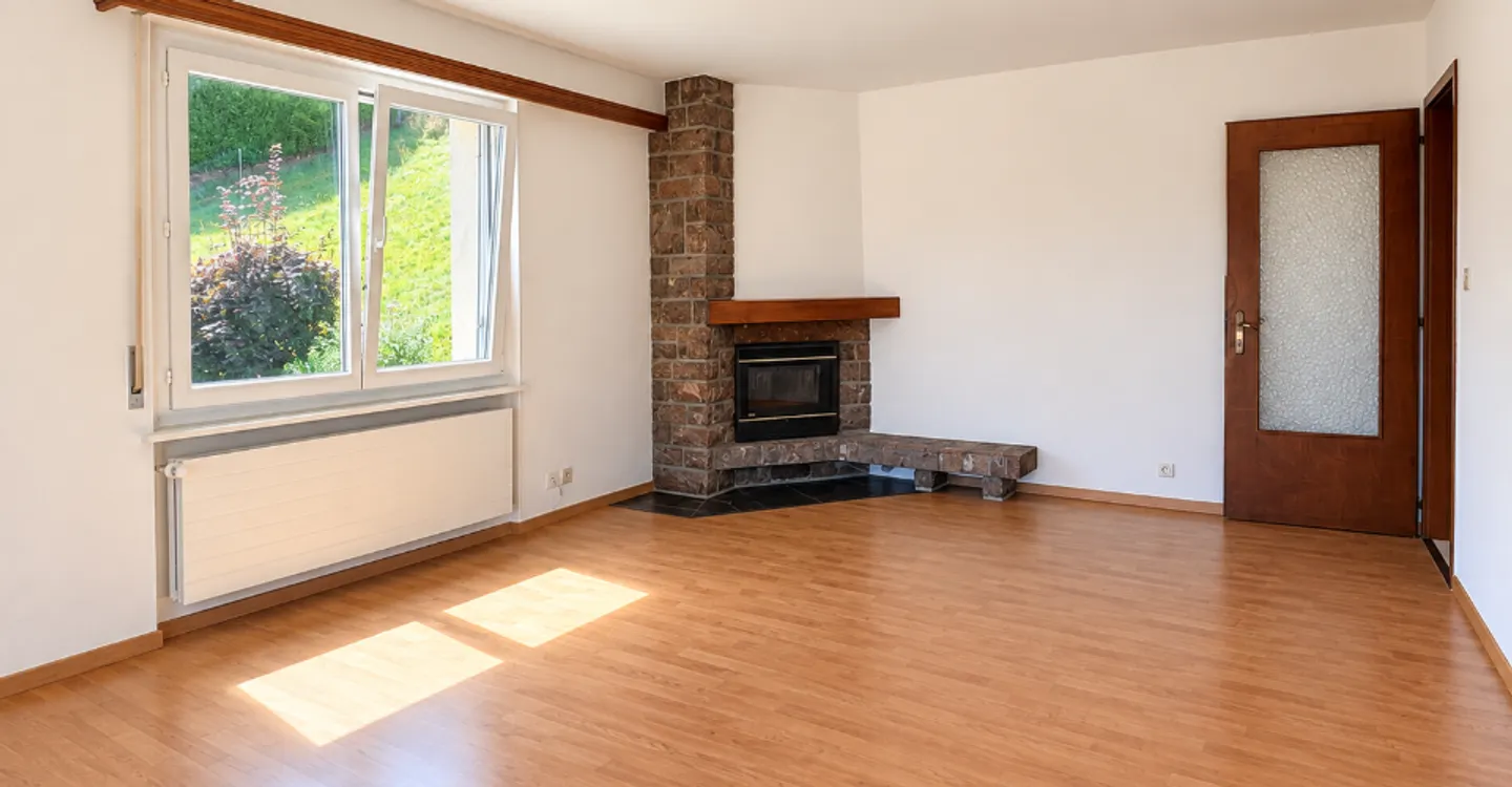 Schöne 3,5-Zimmer-Wohnung zur Miete in Monthey mit großer Terrasse - Foto 1 von 9