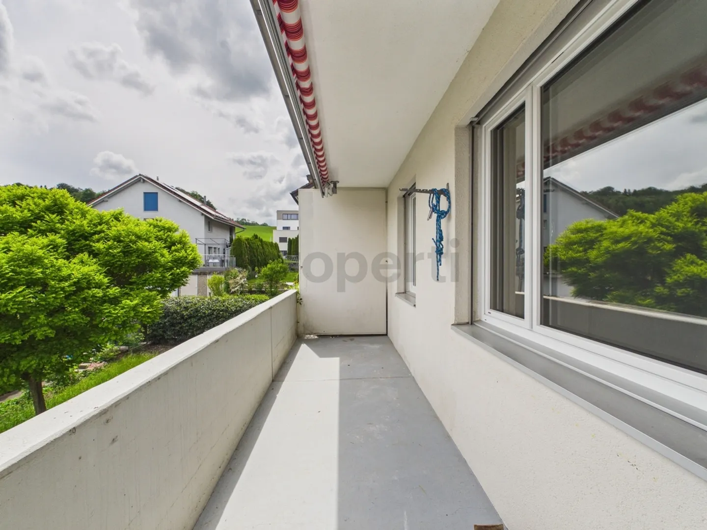 Einmalige Chance mit Seesicht: 4.5-Zimmer-Wohnung mit Potenzial in Nottwil - Foto 5 di 13