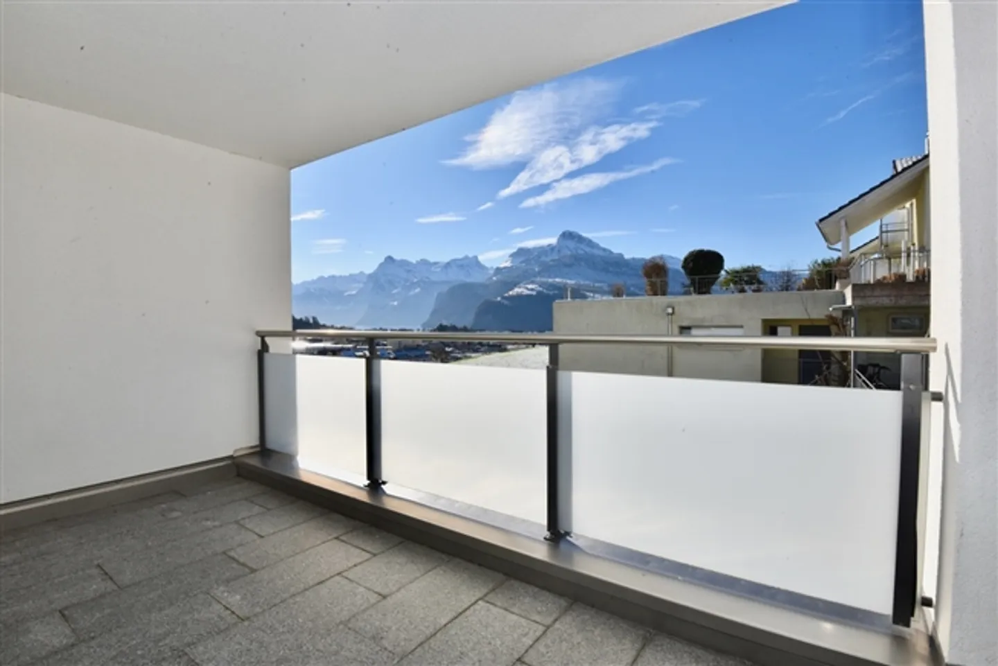 «Grosses Doppeleinfamilienhaus an wunderbarer Aussichtslage» - Foto 9 von 12