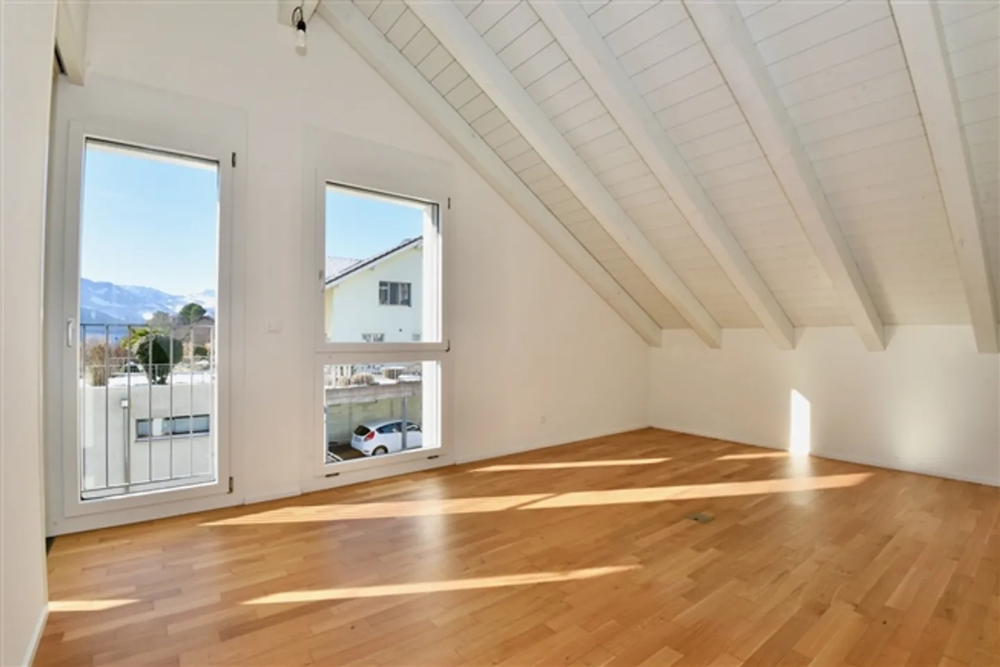 «Grosses Doppeleinfamilienhaus an wunderbarer Aussichtslage» - Foto 11 von 12