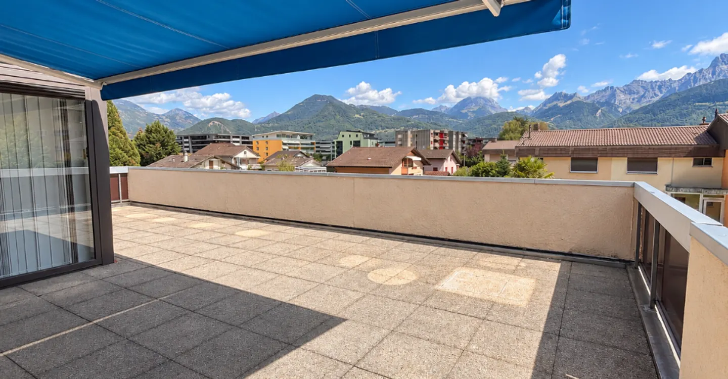 Schöne 3,5-Zimmer-Wohnung zur Miete in Monthey mit großer Terrasse - Foto 9 von 9