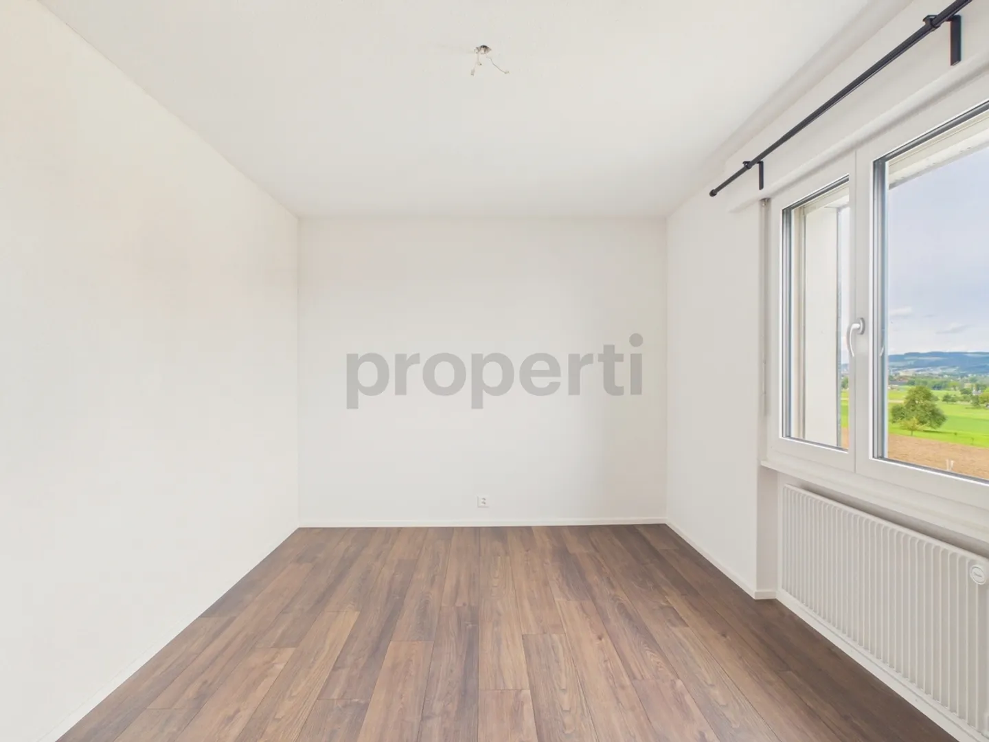 Einmalige Chance mit Seesicht: 4.5-Zimmer-Wohnung mit Potenzial in Nottwil - Foto 12 di 13