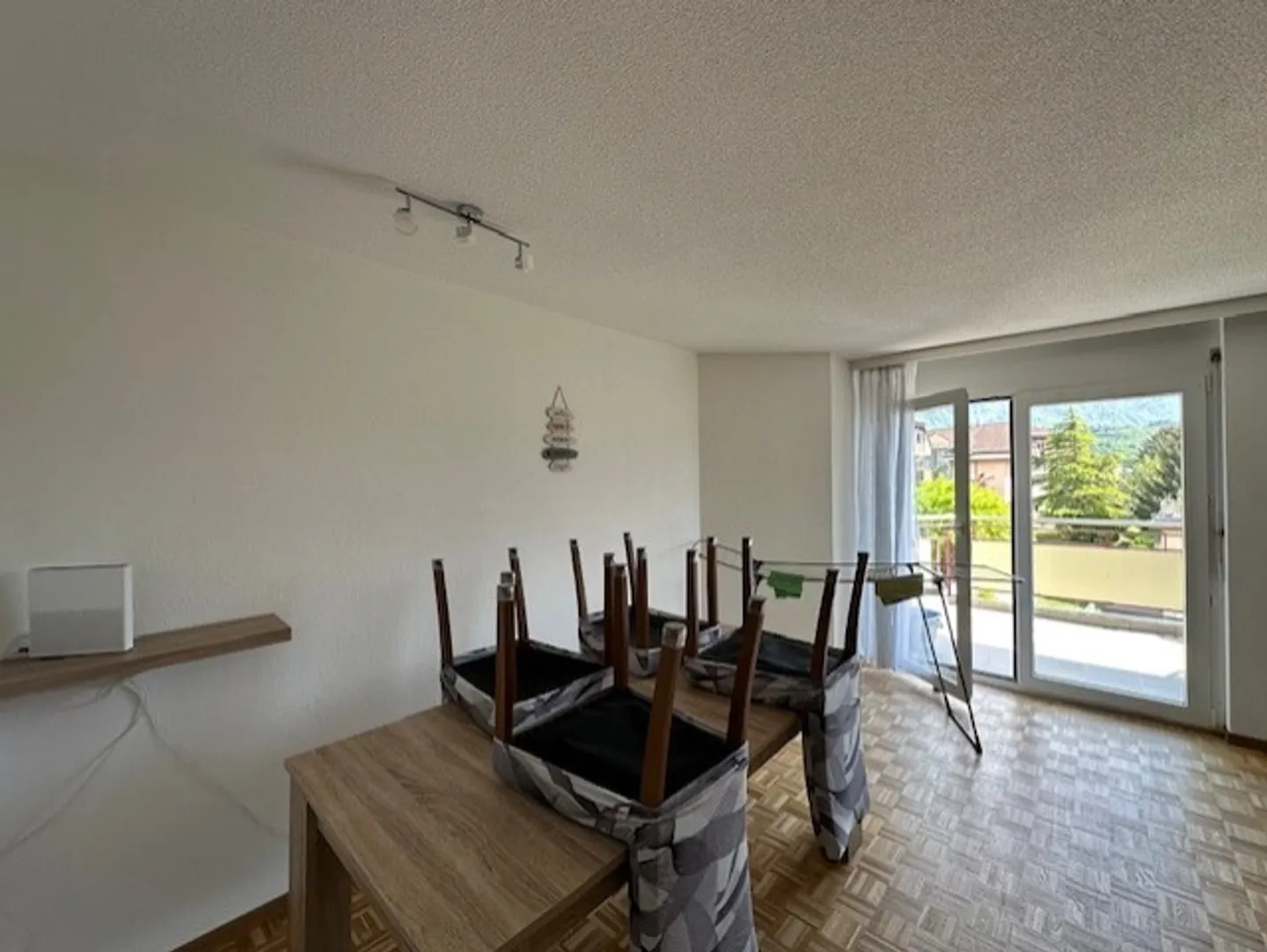 Charming Apartment in Bex - Photo 4 of 9