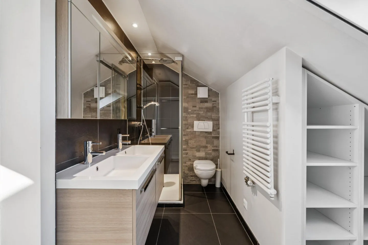 Schönes 5-Zimmer-Duplex-Apartment - Foto 8 von 12