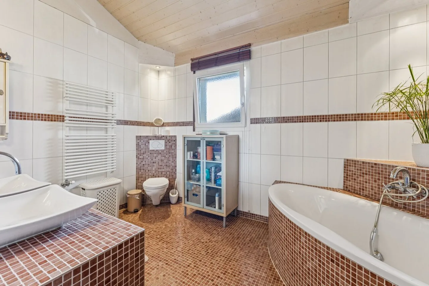 Maison familiale spacieuse - Photo 9 sur 11