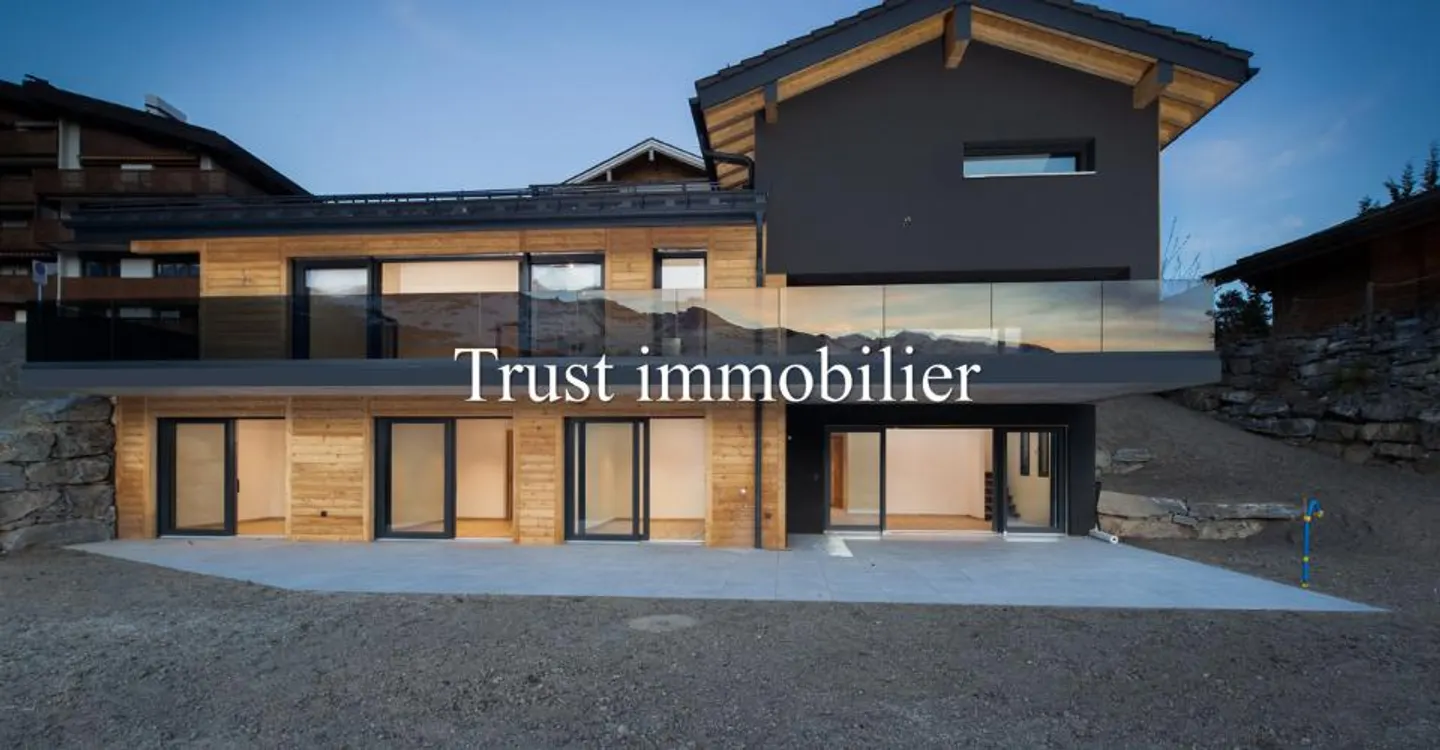 New Chalet with Stunning Views - Photo 1 of 11