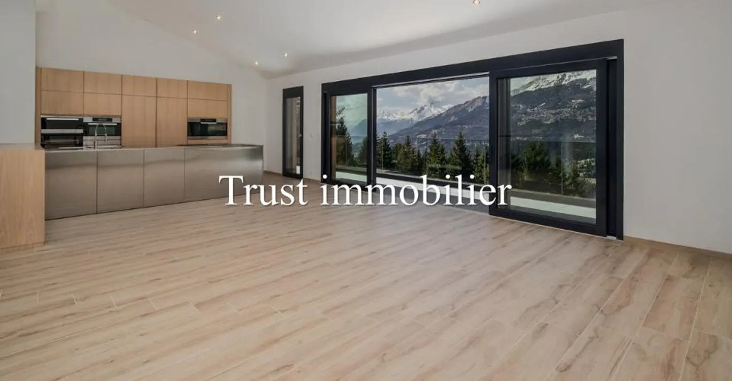 New Chalet with Stunning Views - Photo 2 of 11