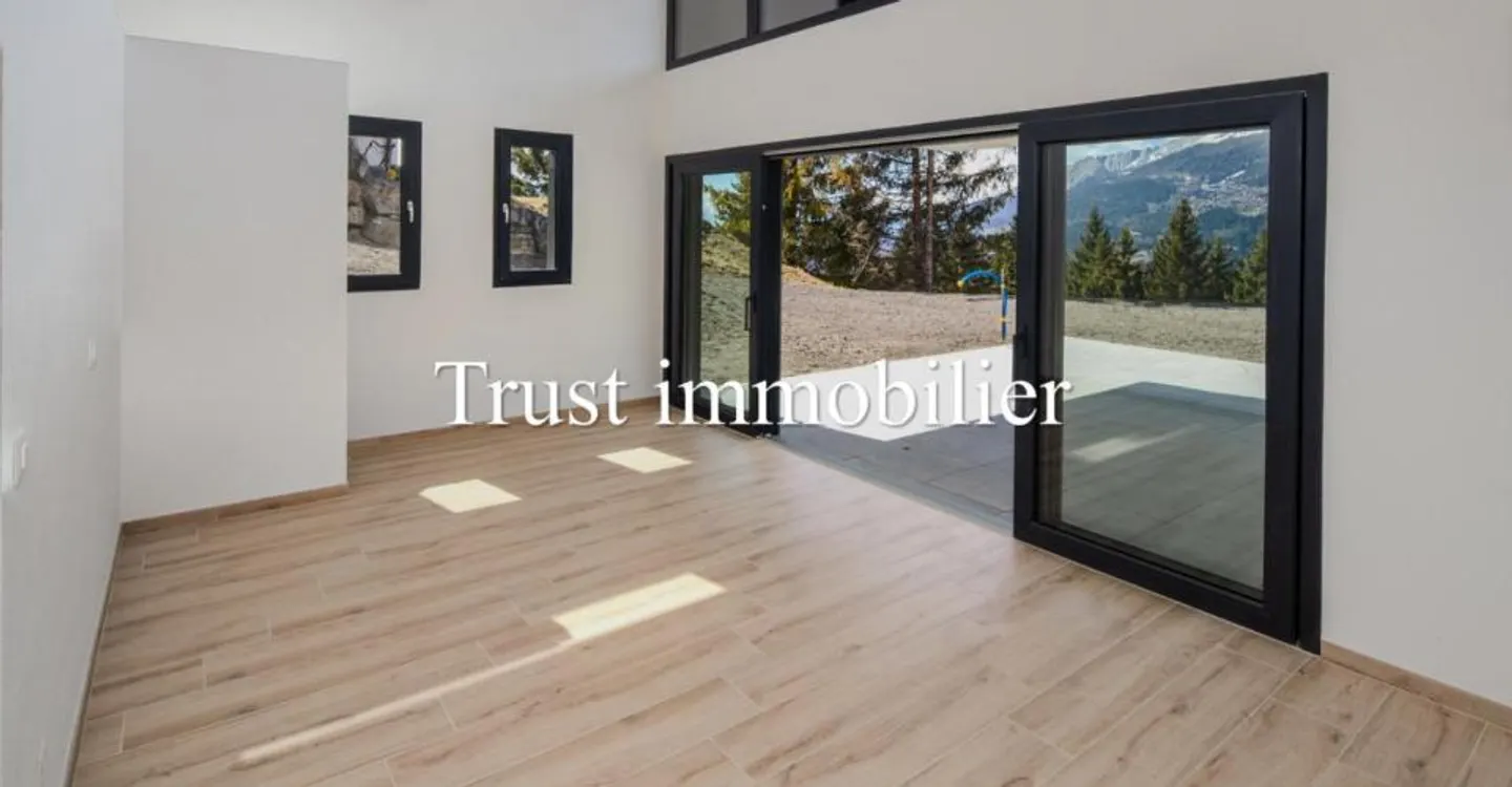 New Chalet with Stunning Views - Photo 8 of 11