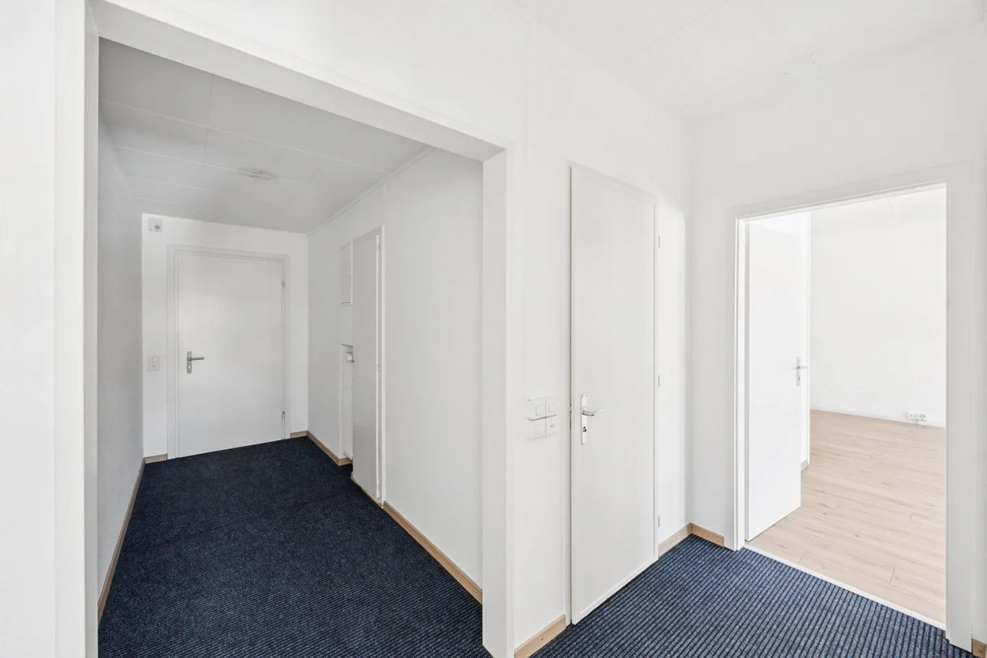 Posizione superba nel cuore della città con vista sulla Collegiata - Foto 9 di 12